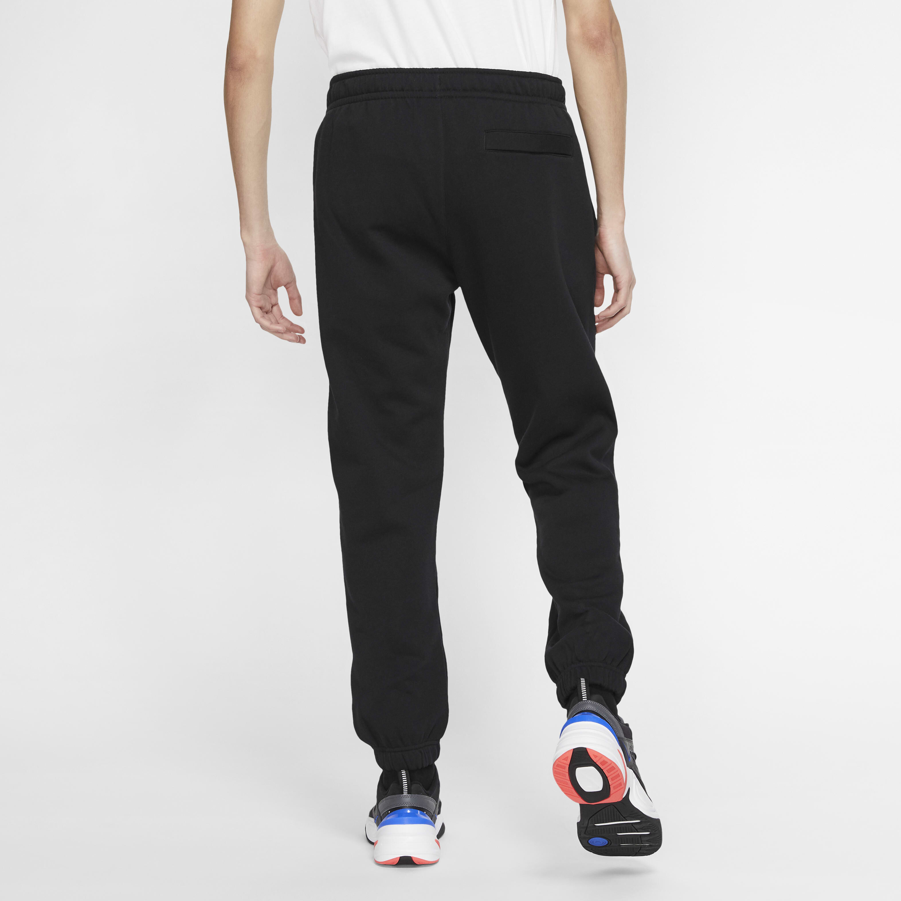 Buy Nike Sportswear Club Fleece Men s Trousers Nike Qatar Official