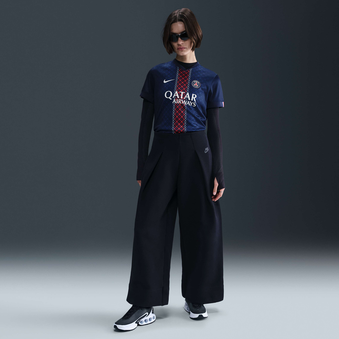 Paris Saint-Germain 2025/26 Stadium Home image number 3 Paris Saint-Germain 2025/26 Stadium Home image number 3