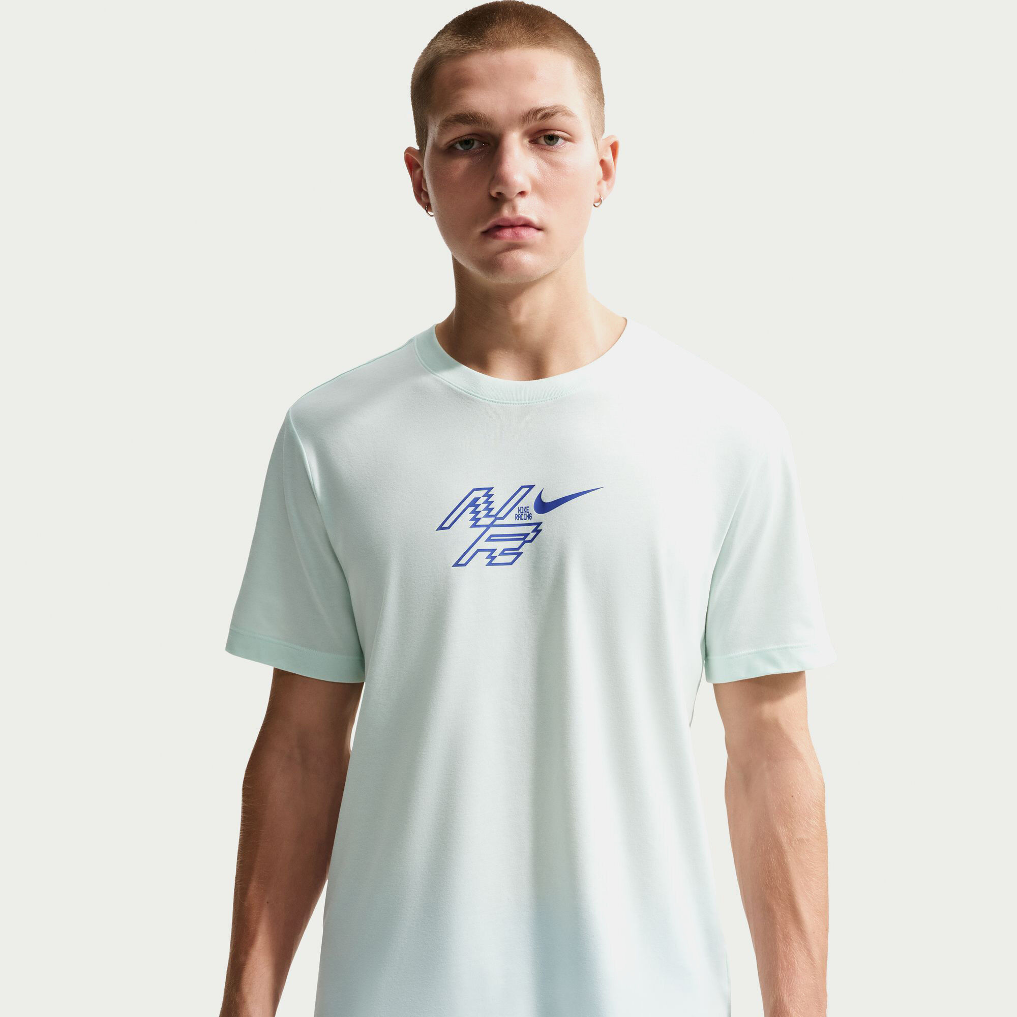 Nike AeroSwift image number 2