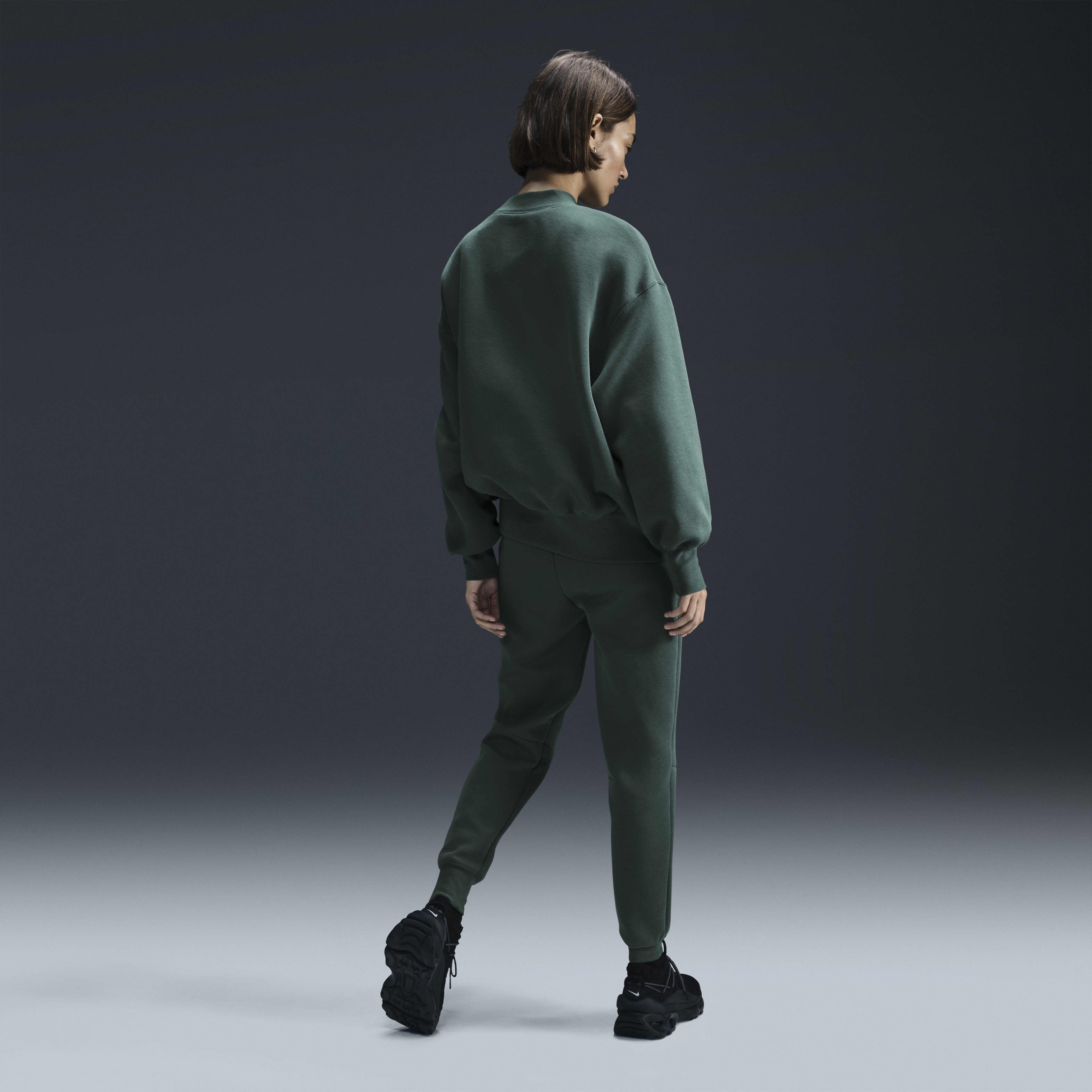 Nike Sportswear Tech Fleece image number 4