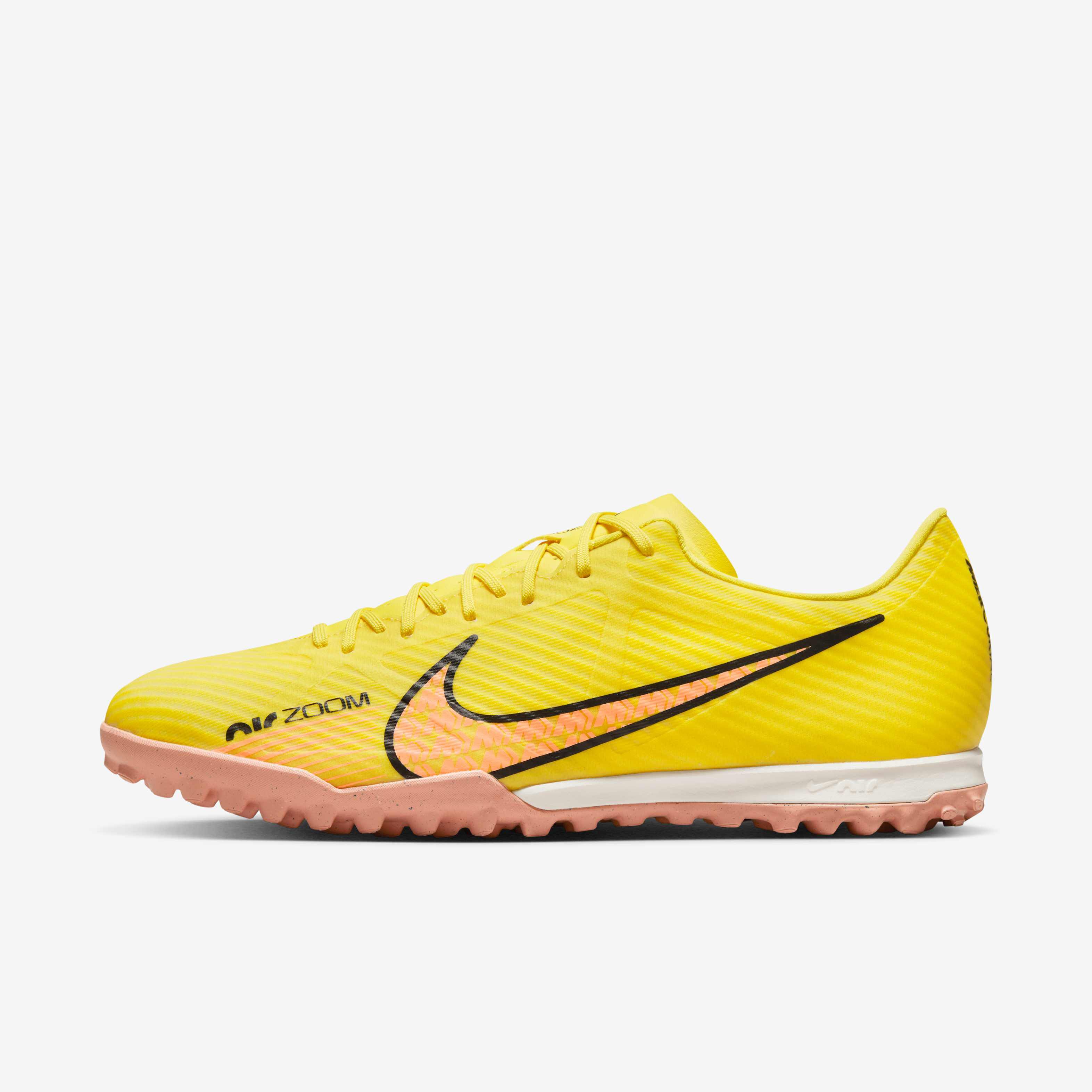 Nike Mercurial Vapor 15 Academy image number 0
