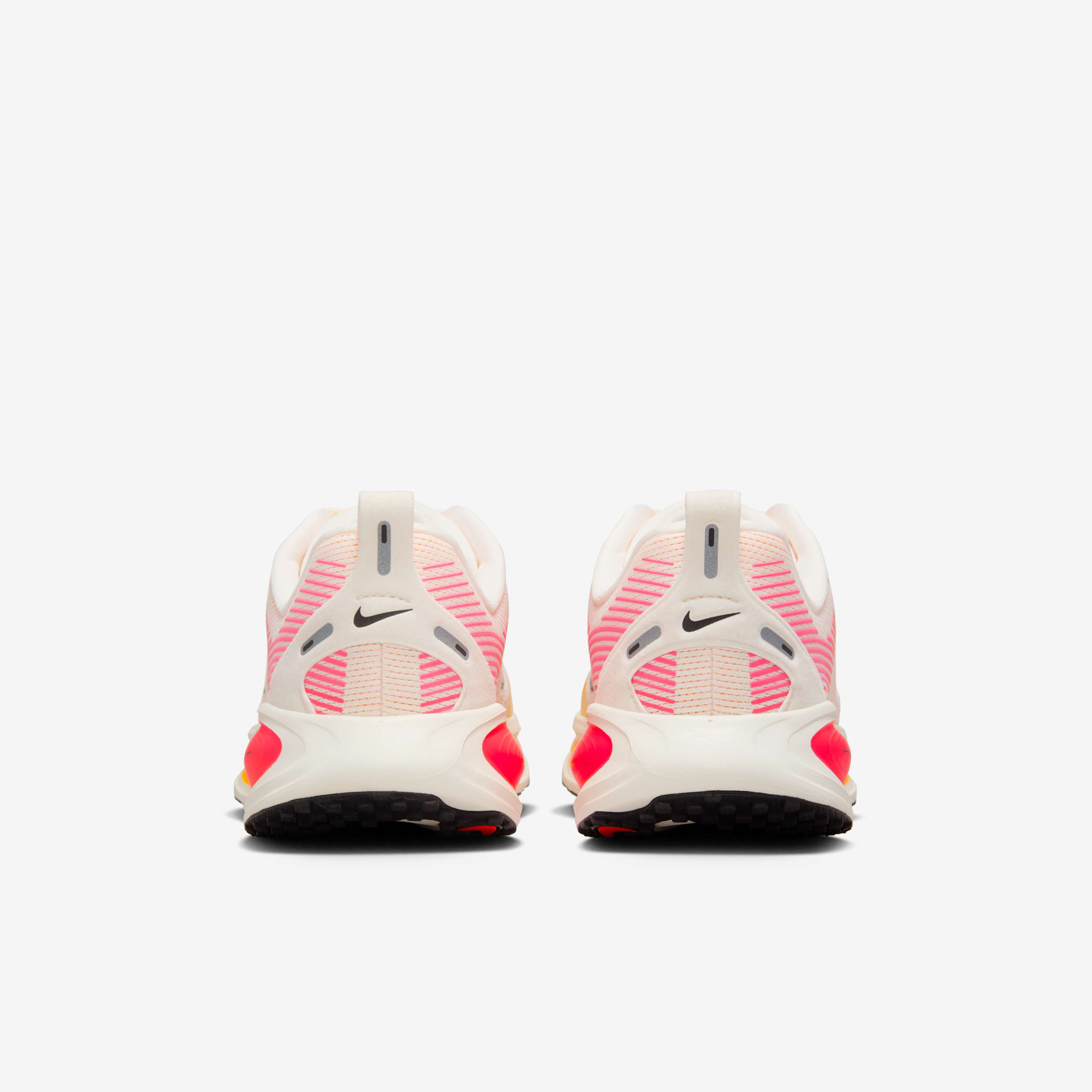 Nike Vomero 18 image number 5