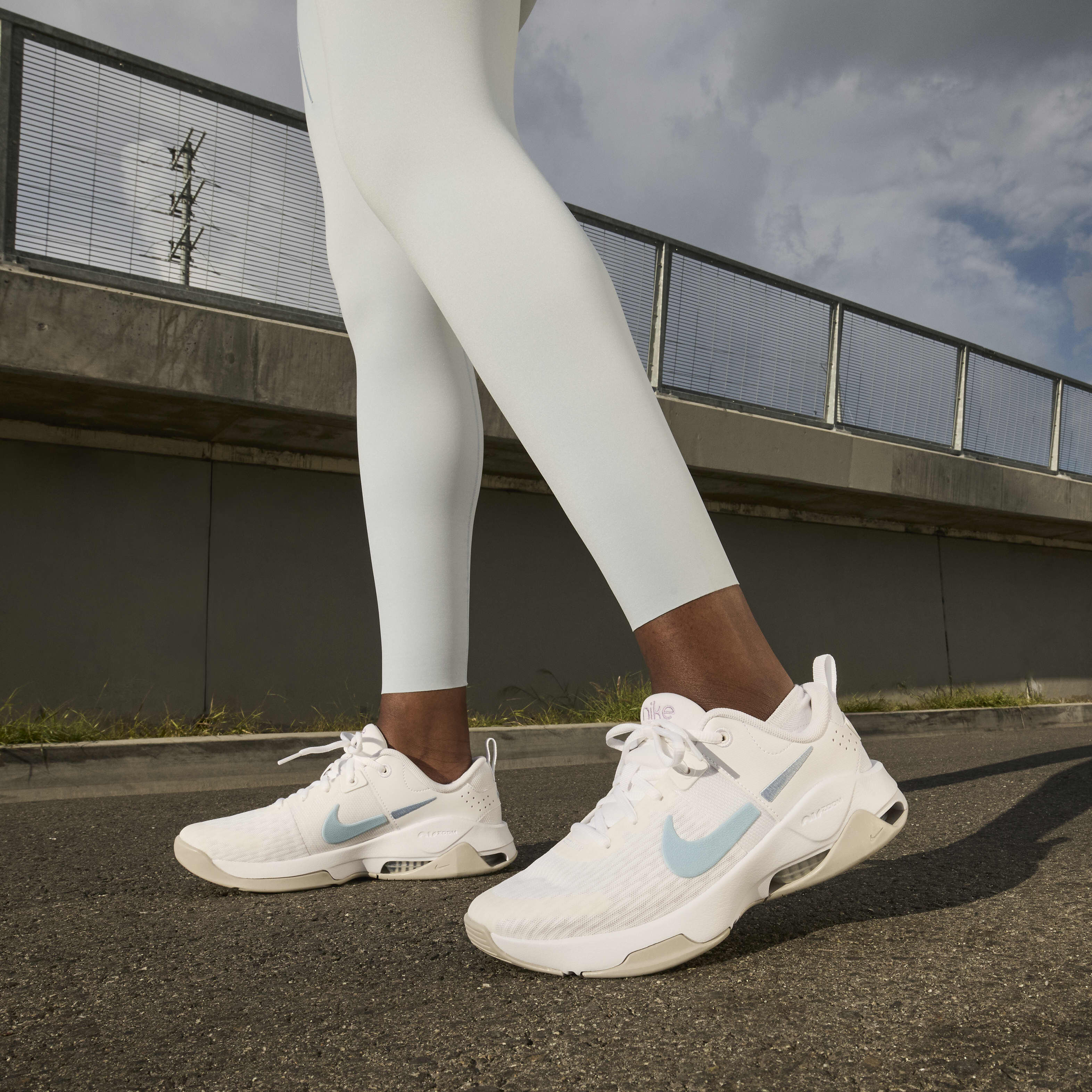 靴 NIKE W ZOOM BELLA 6 24cm Nike Bella 6 Premium Women's Workout Shoes. Nike ID