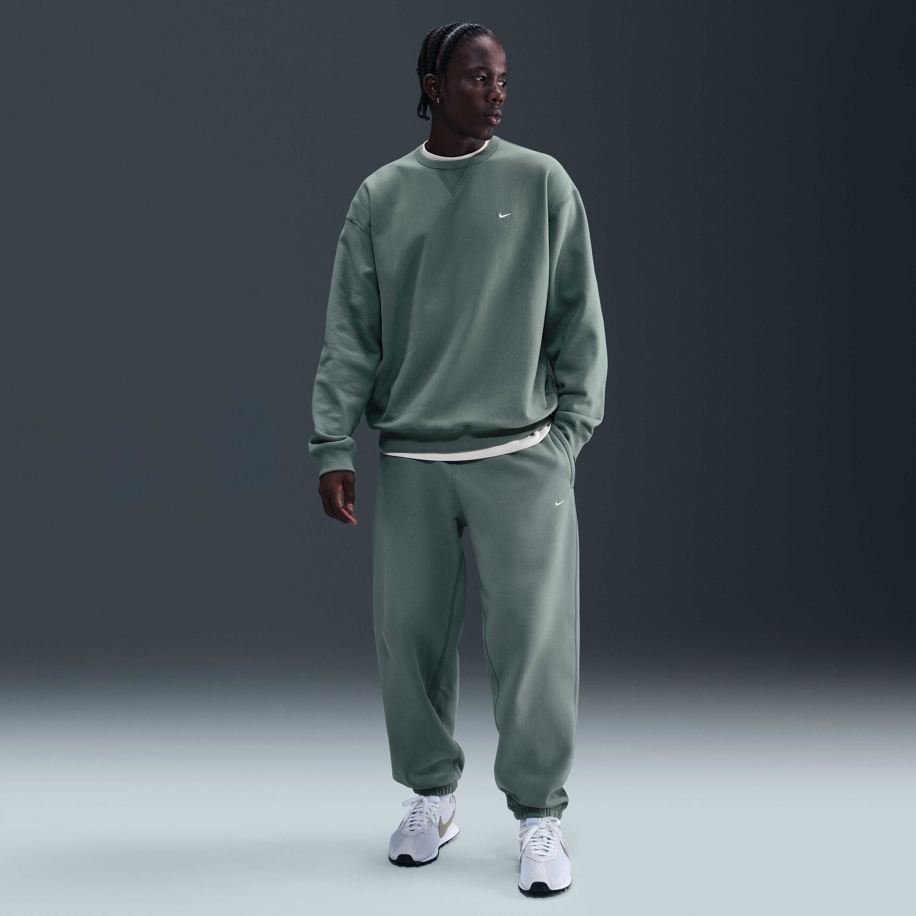 نايكي سولو سووش image number 0