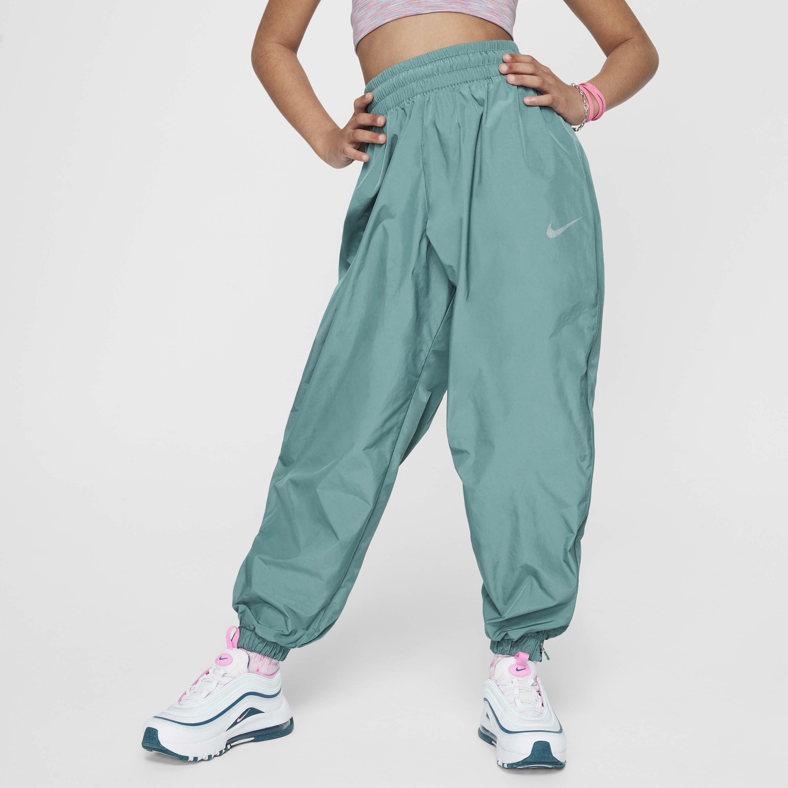 Buy Nike Sportswear Older Kids Girls Woven Trousers Nike Qatar Official