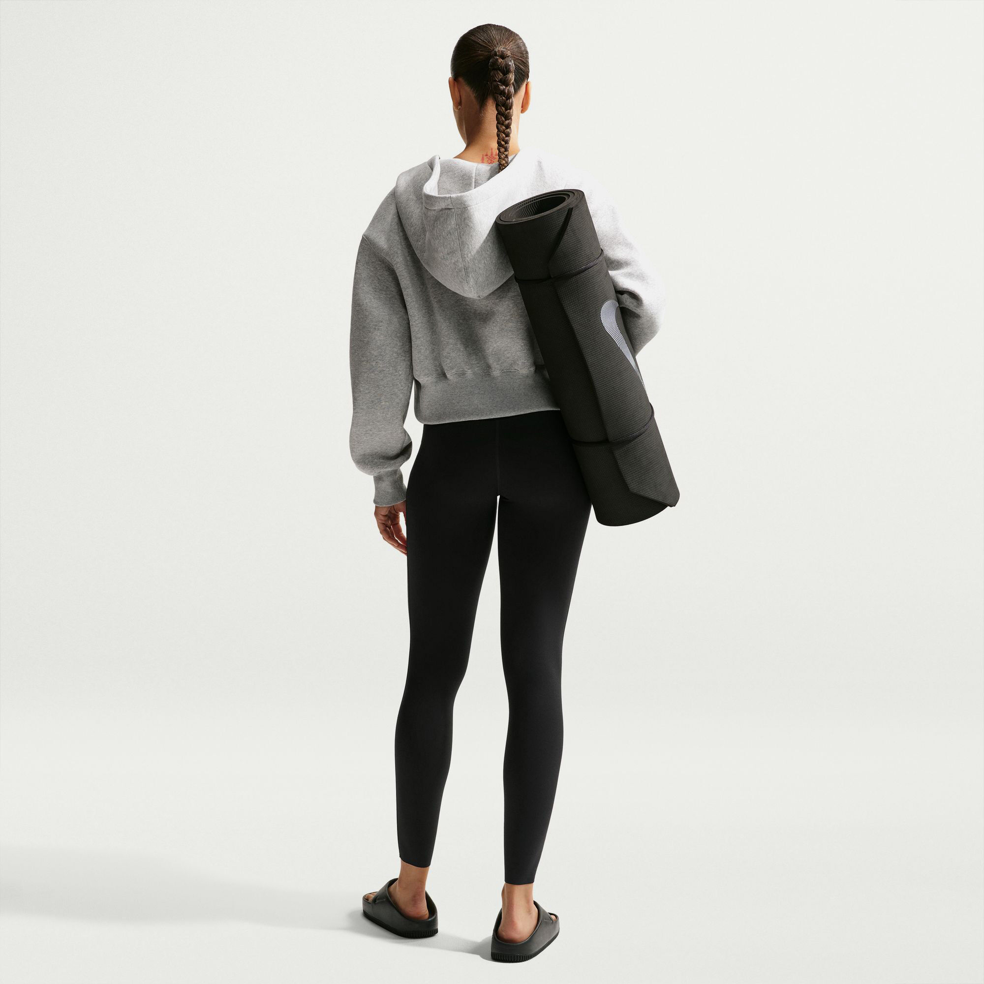 Nike Zenvy image number 1