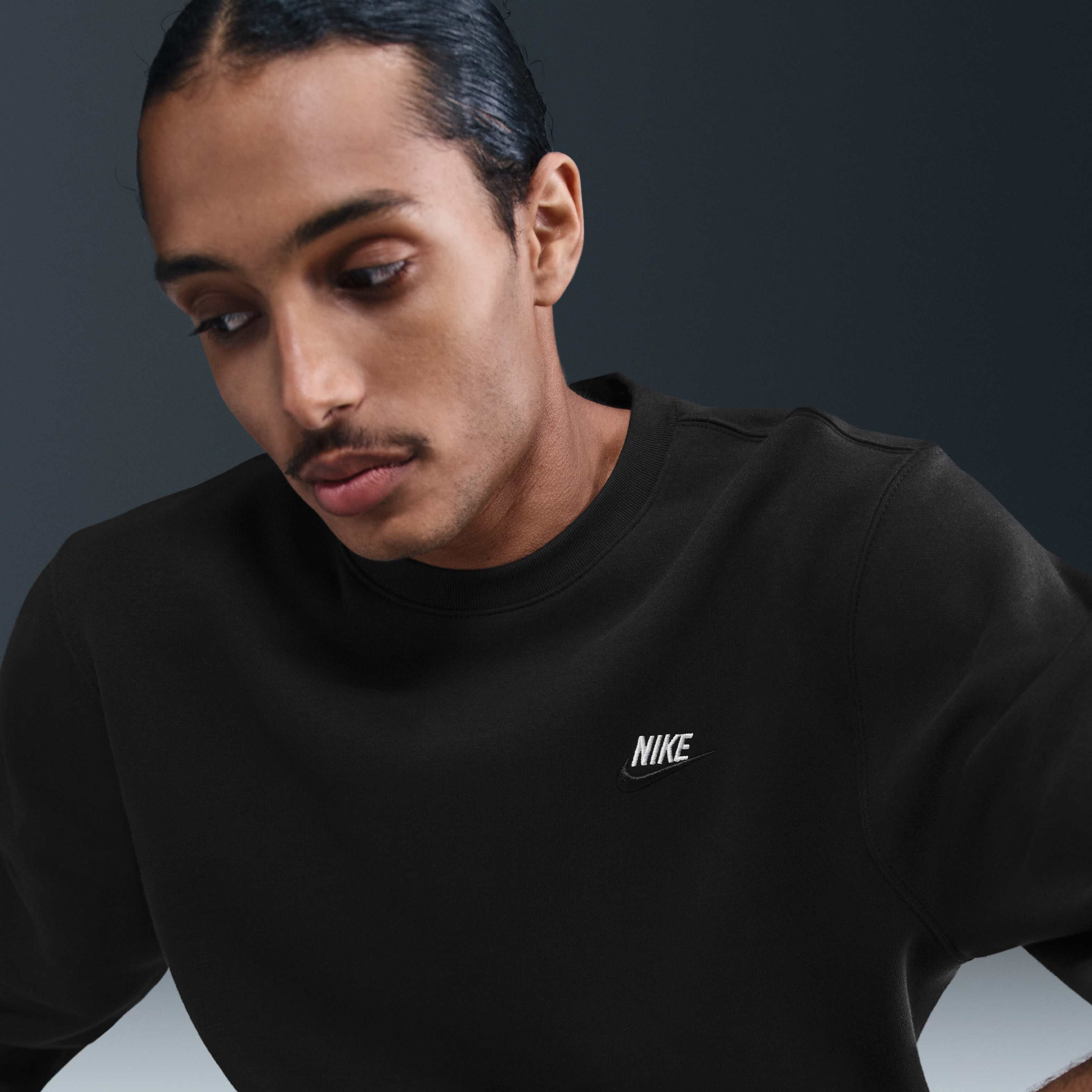 Nike Sportswear Club image number 2