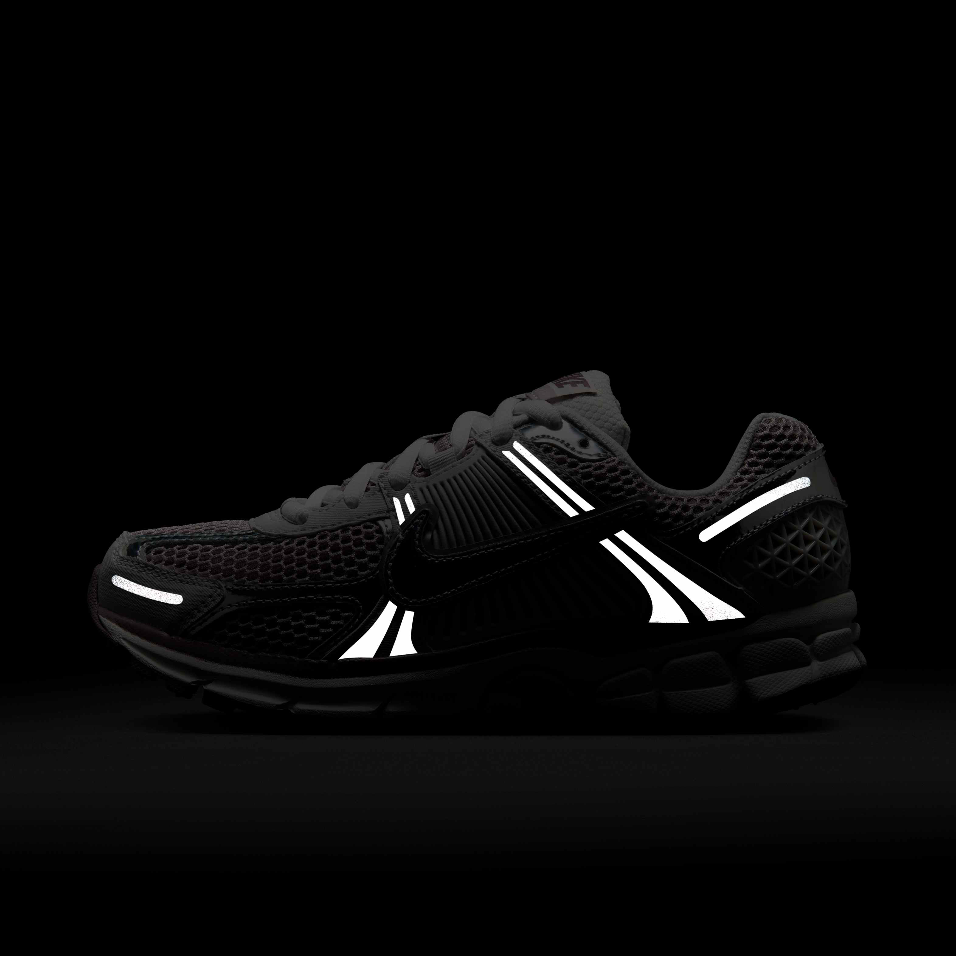 Nike Zoom Vomero 5 image number 9