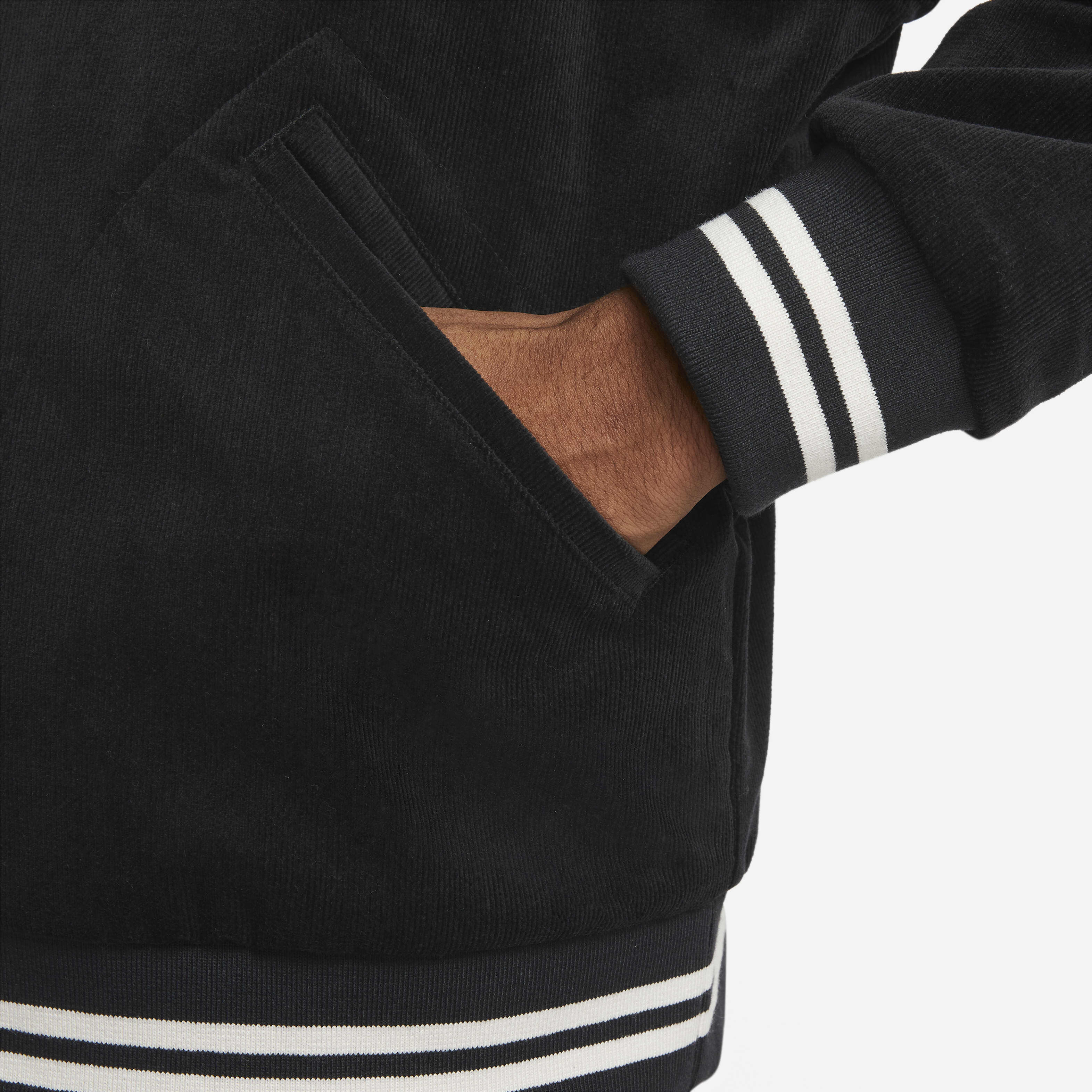 Nike Sportswear Trend image number 3