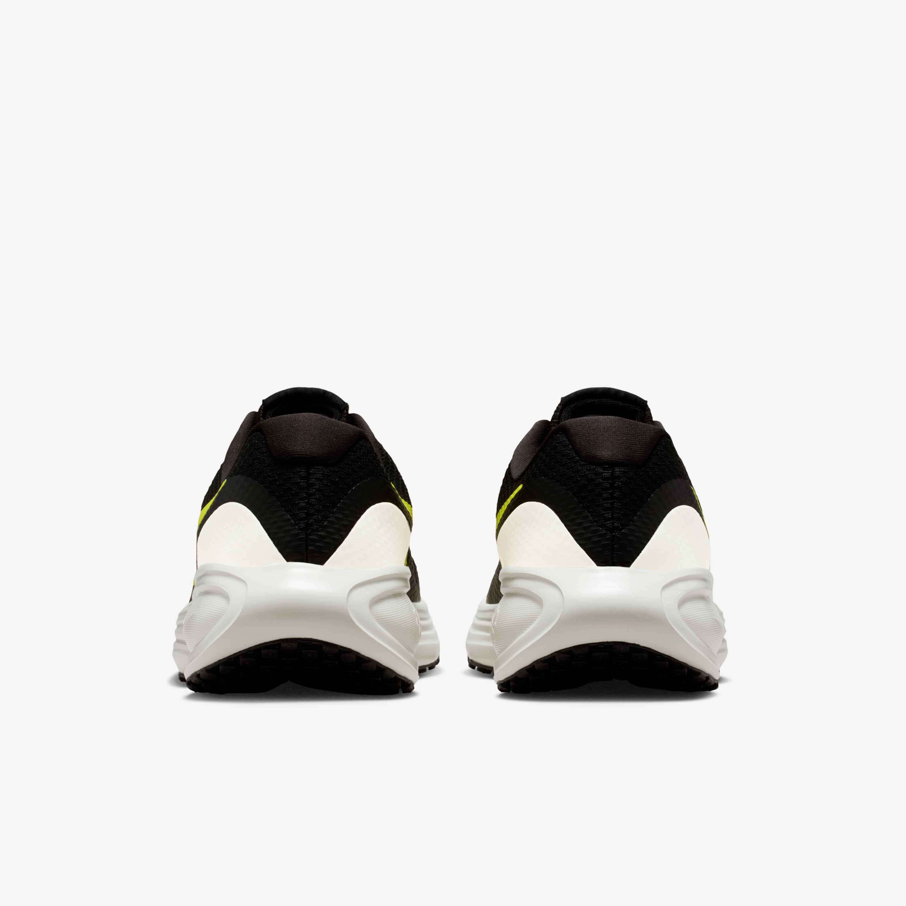 Nike Revolution 8 image number 5