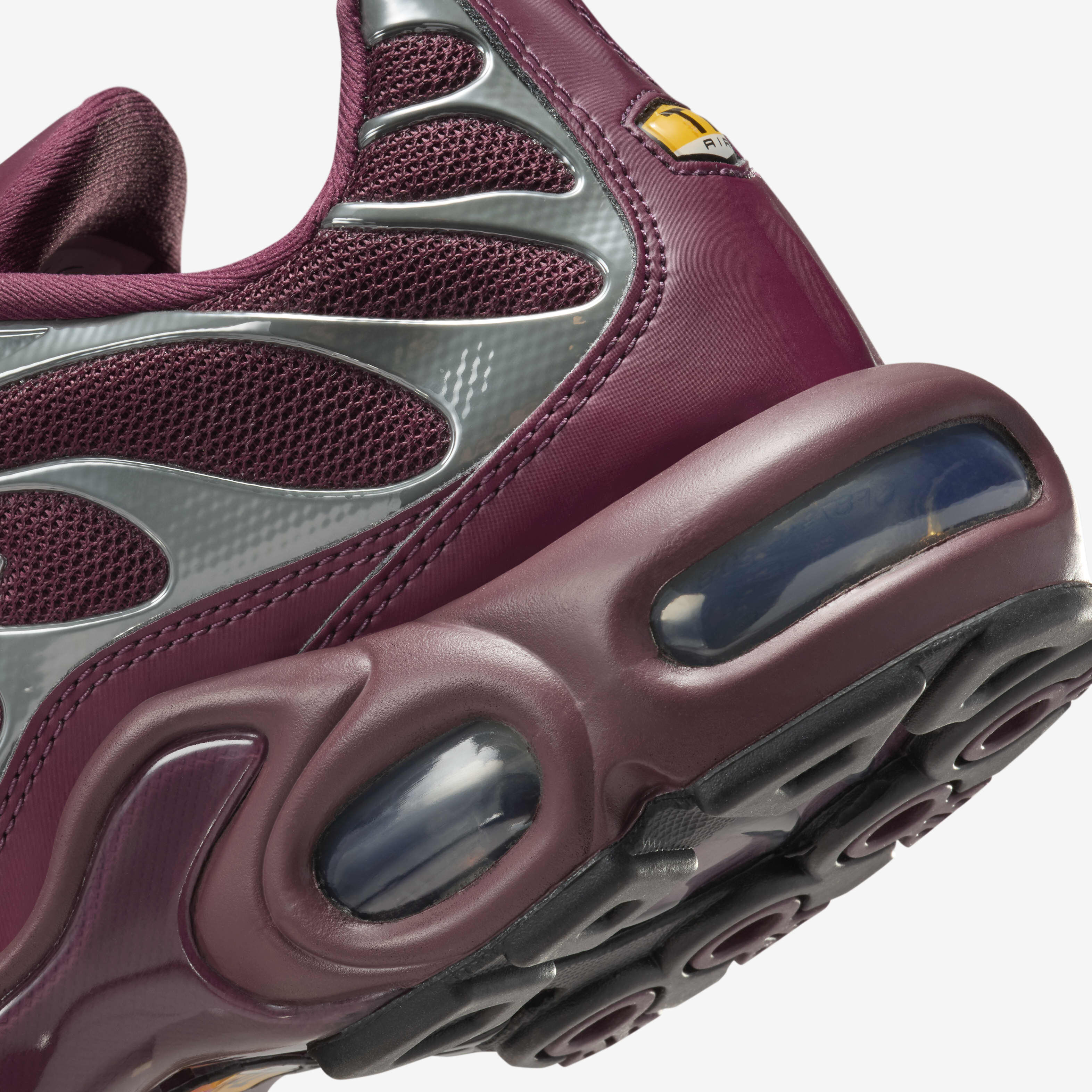 Buy Nike Air Max Plus SE Women's Shoes - Night Maroon/Dark
