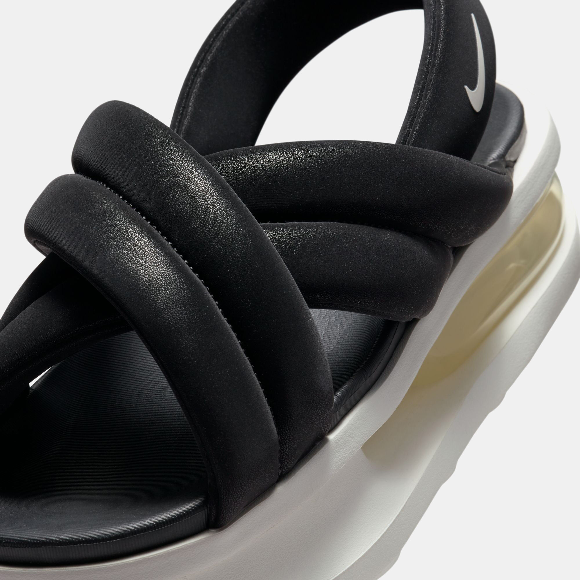 Nike Air Max Isla image number 8