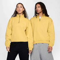 Nike Solo Swoosh