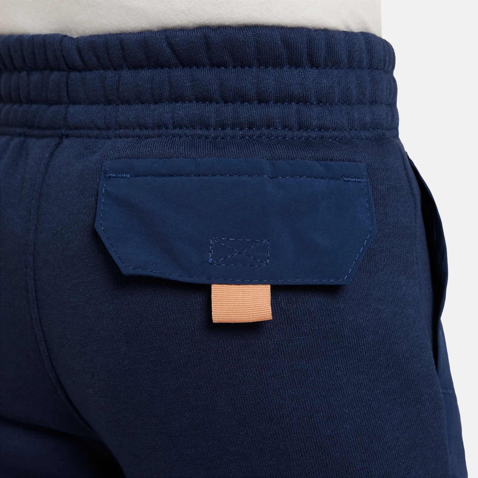 نايكي سبورتسوير image number 2