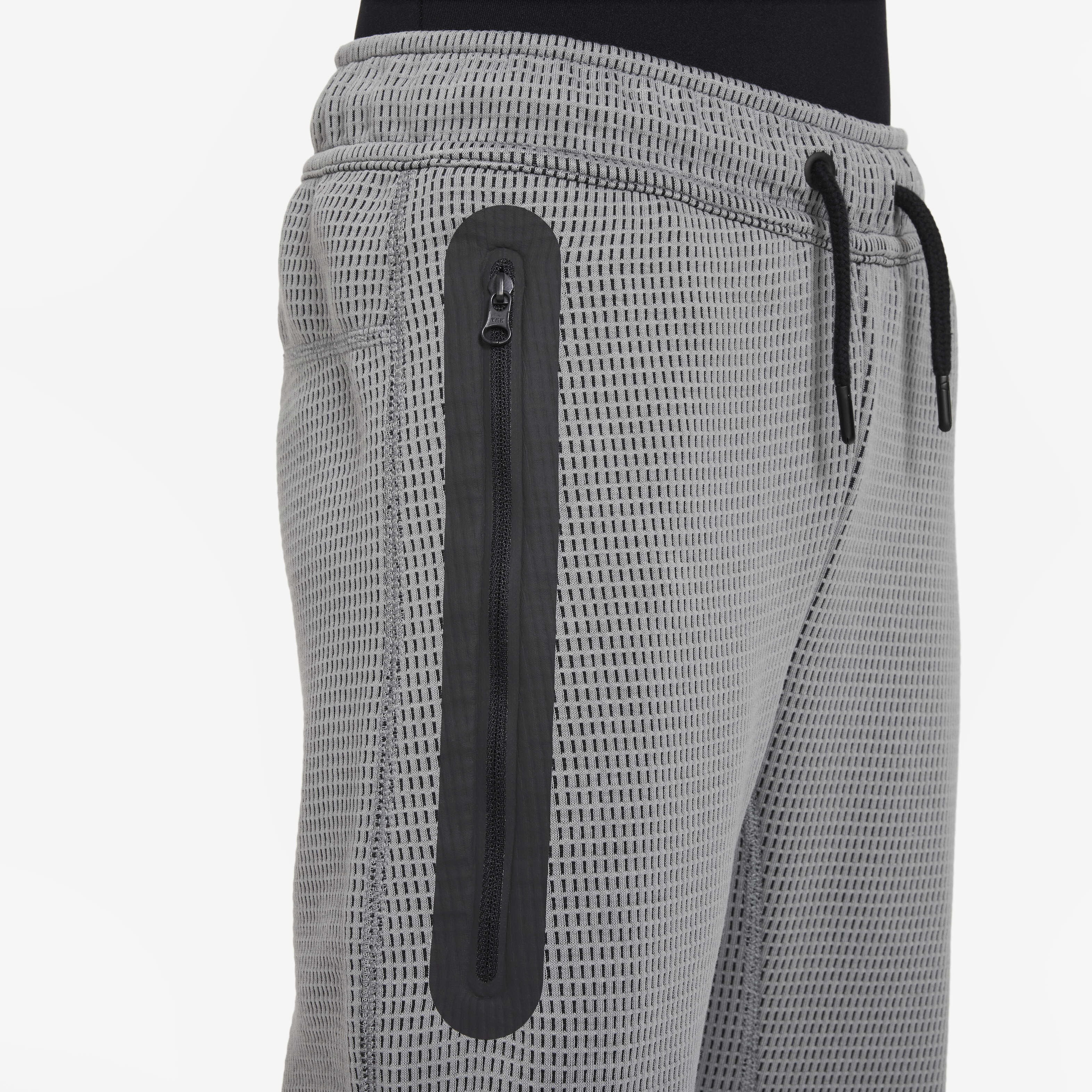 Nike Sportswear Tech Fleece image number 3