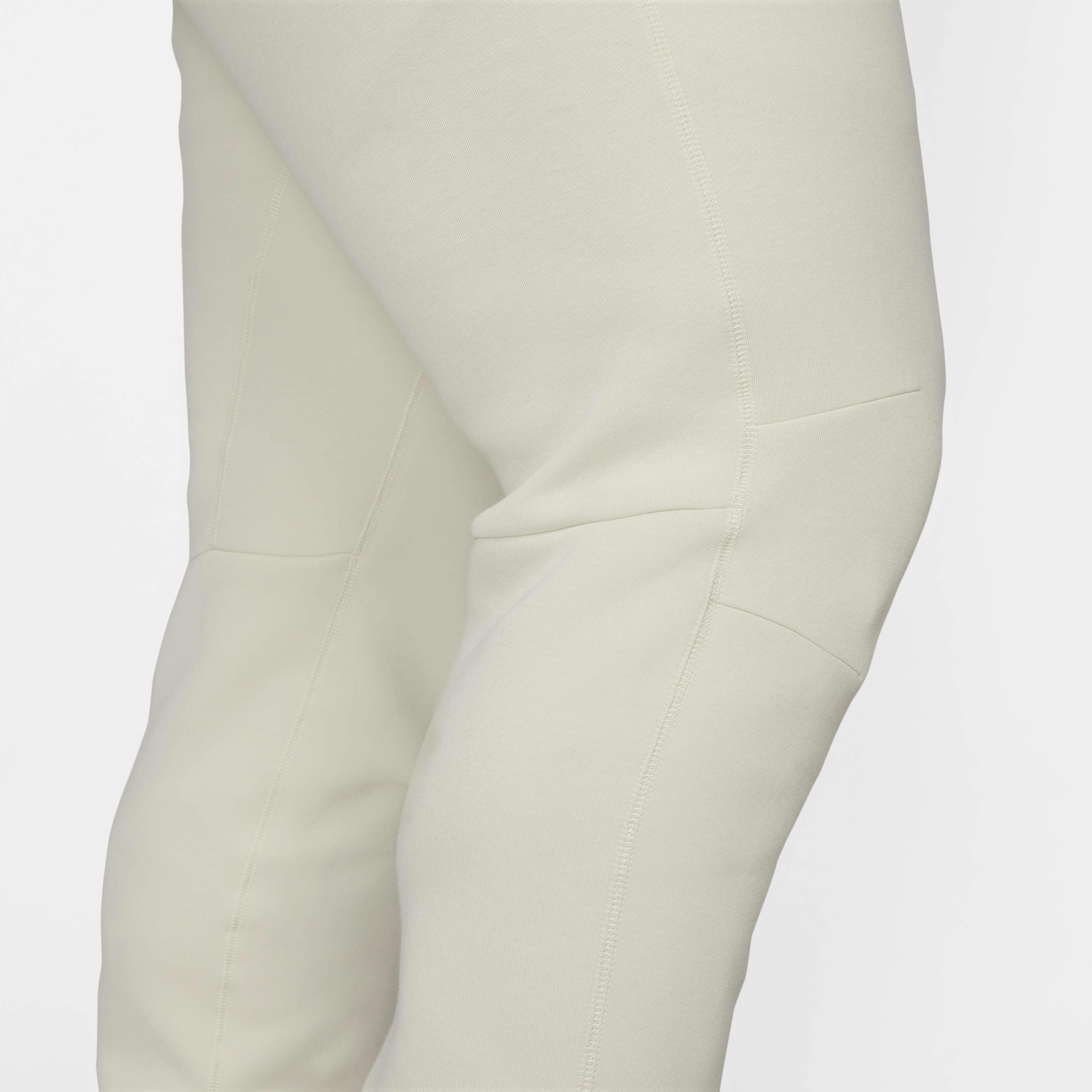 Nike Sportswear Tech Fleece image number 15