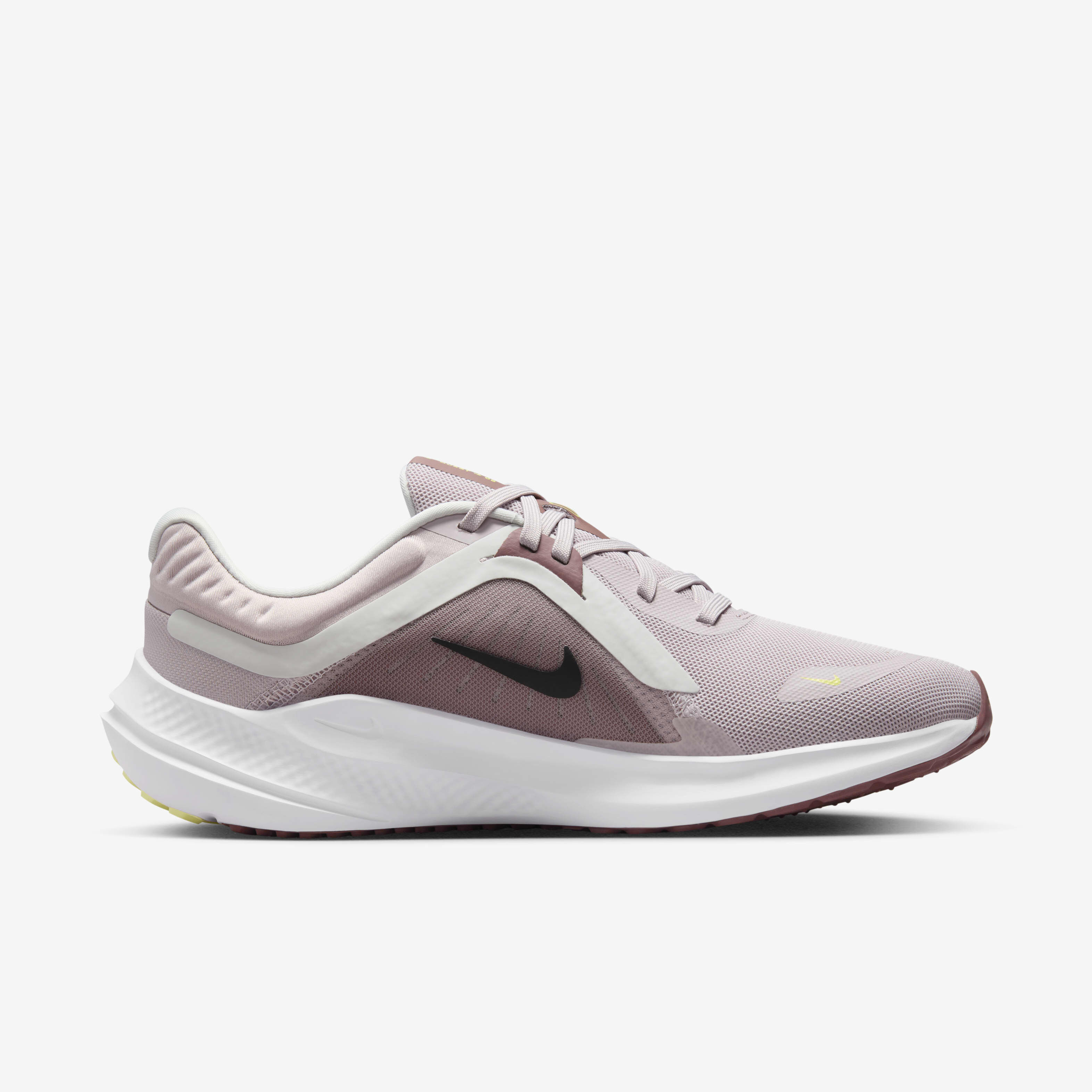 Nike quest pink hot sale