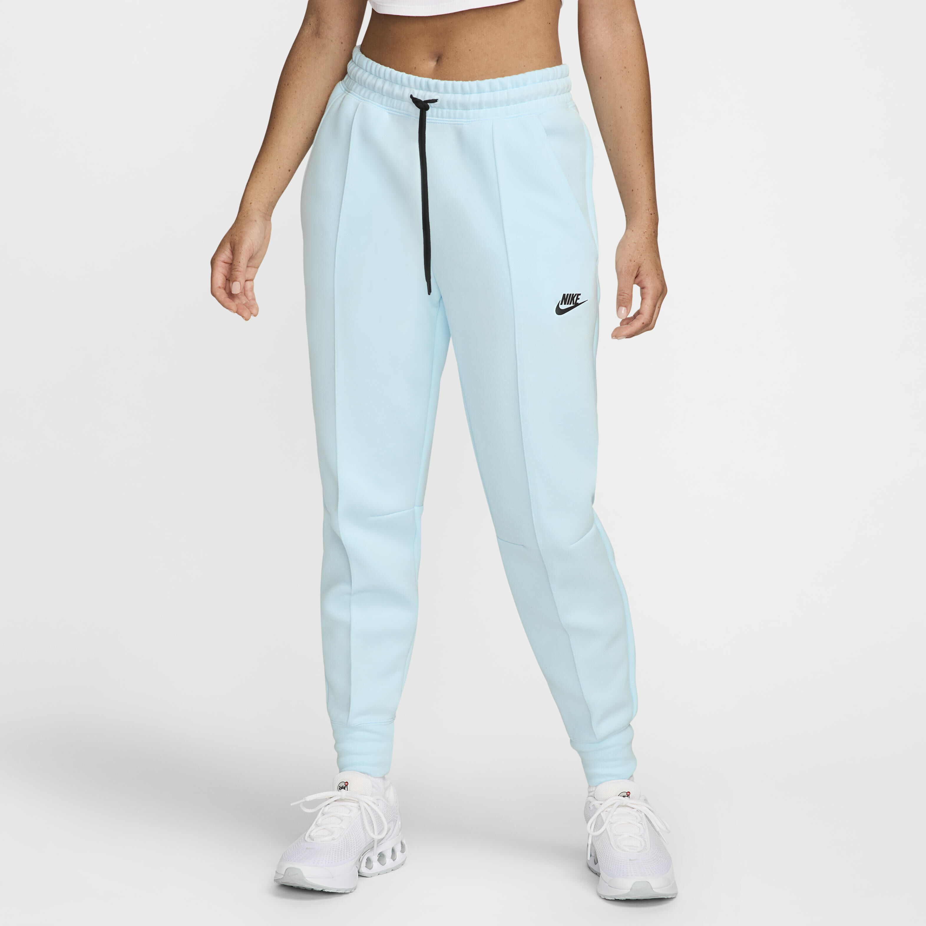 Nike light joggers best sale