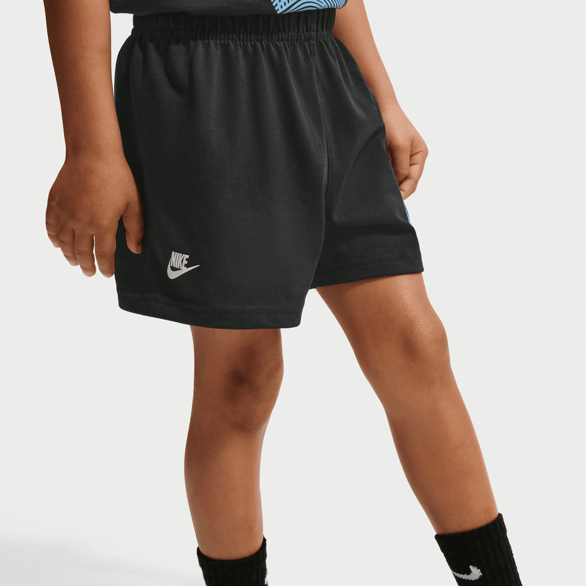 Nike Sportswear In The Zone image number 2