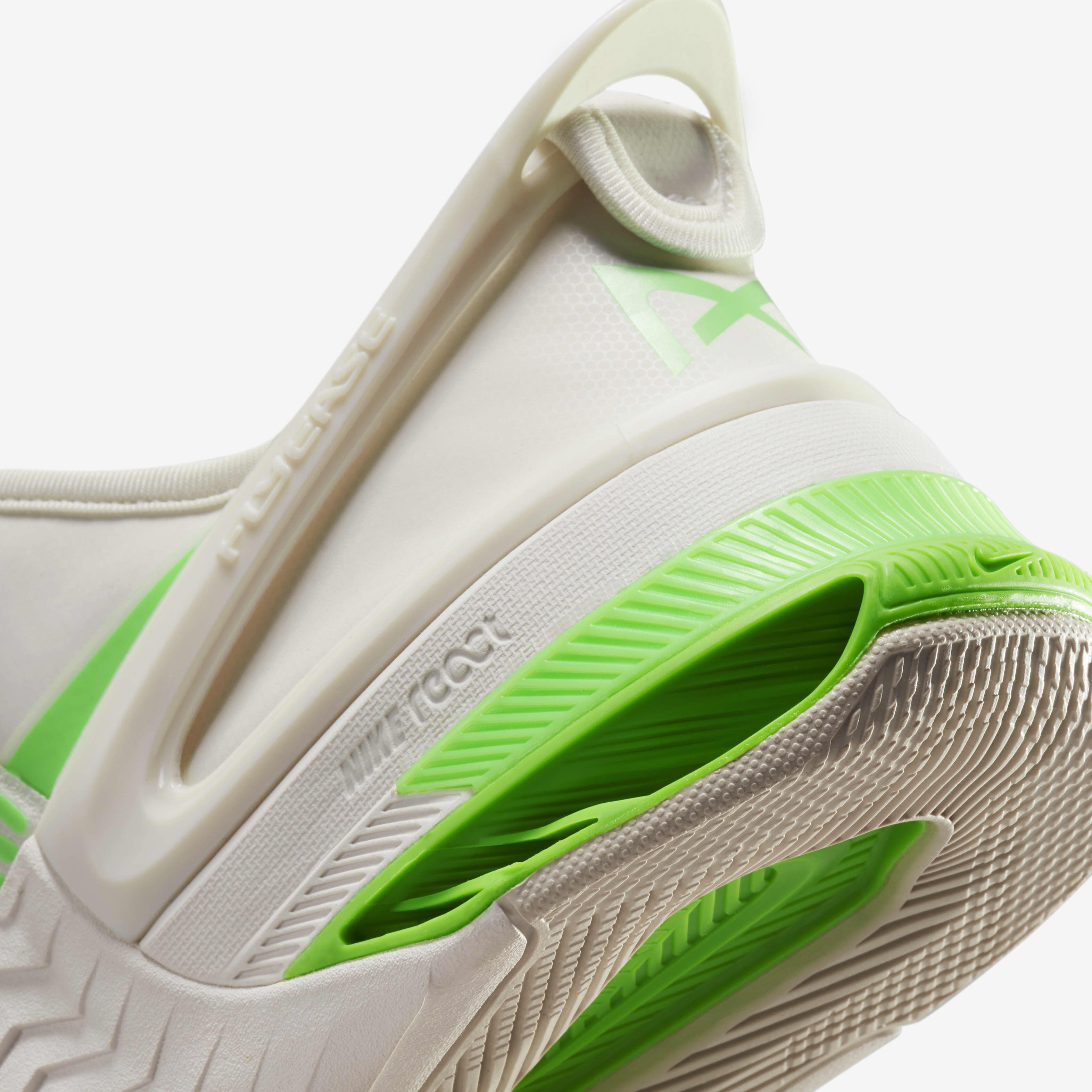 Buy Nike Metcon 8 FlyEase Men s Easy On Off Workout Shoes Nike Qatar Official