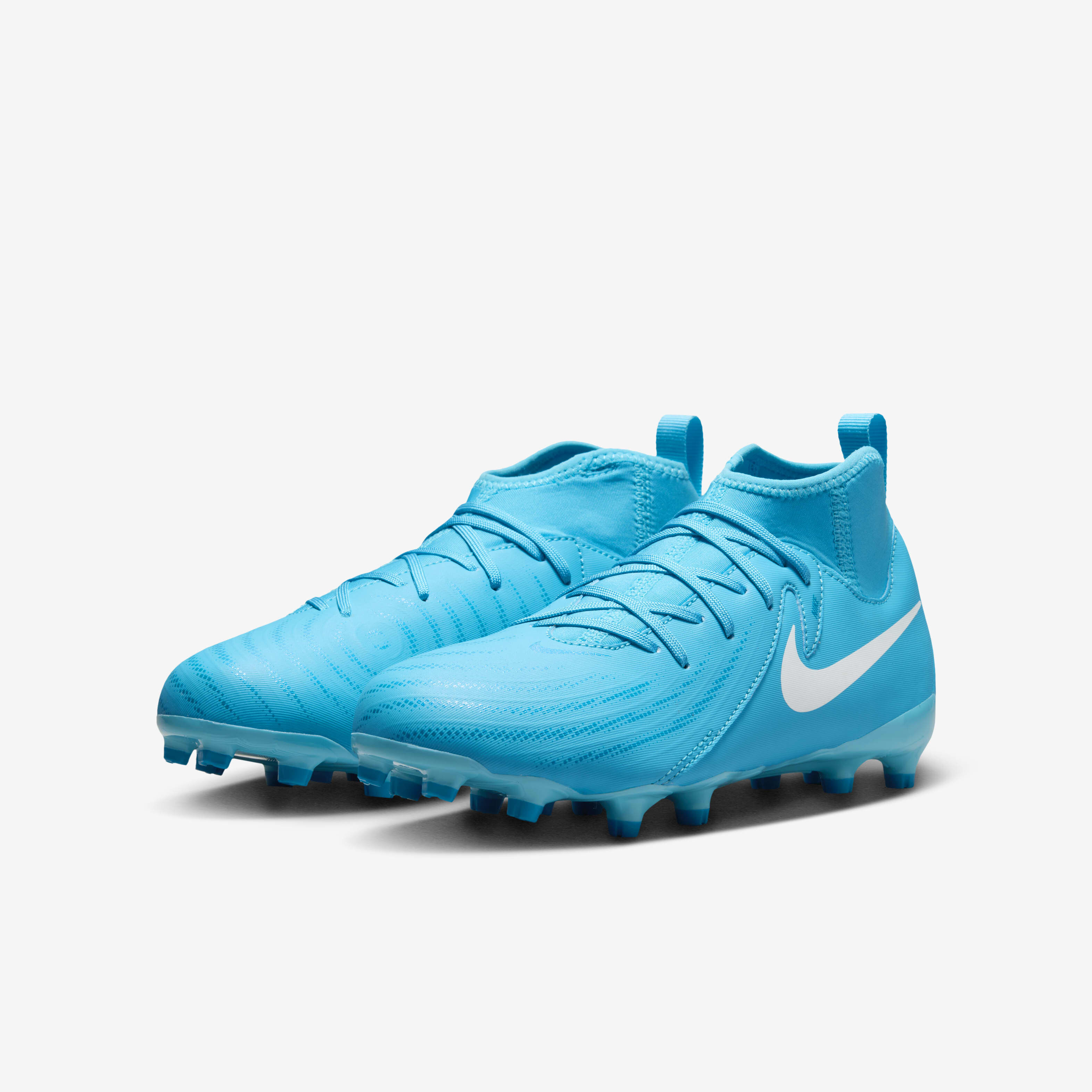Buy Nike Jr. Phantom Luna 2 Academy Younger Older Kids MG Football Boot Nike Qatar Official