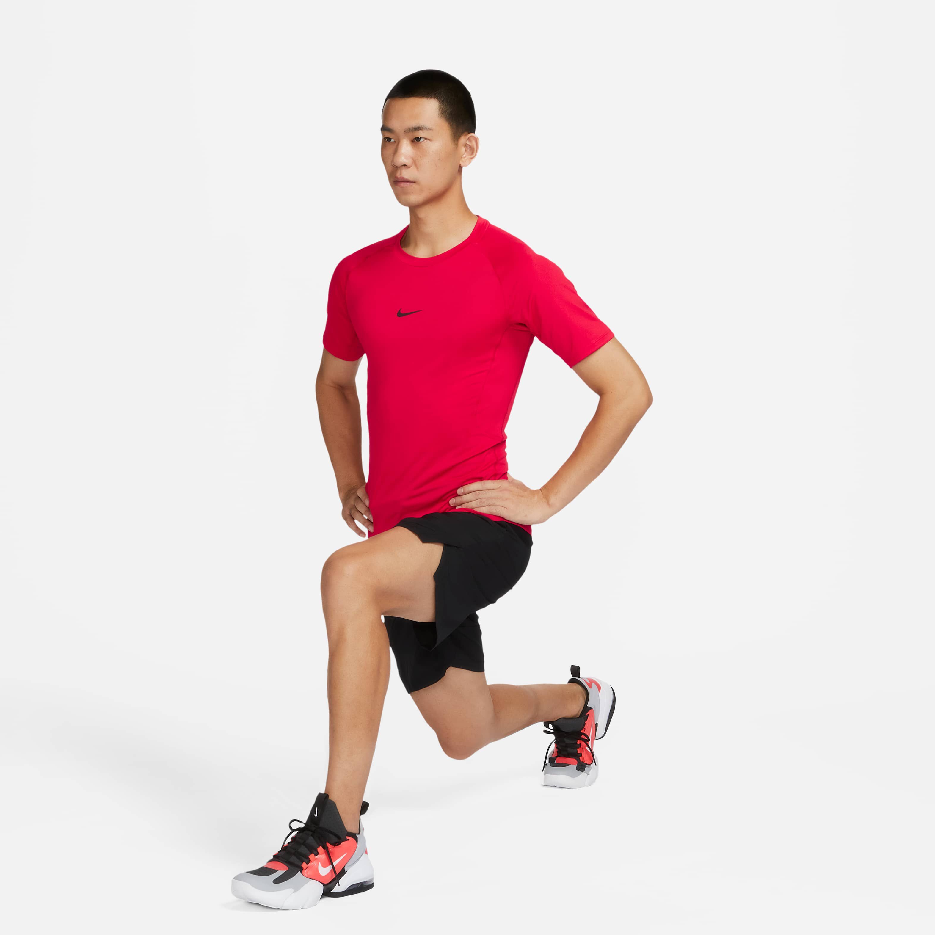 Nike Pro image number 4