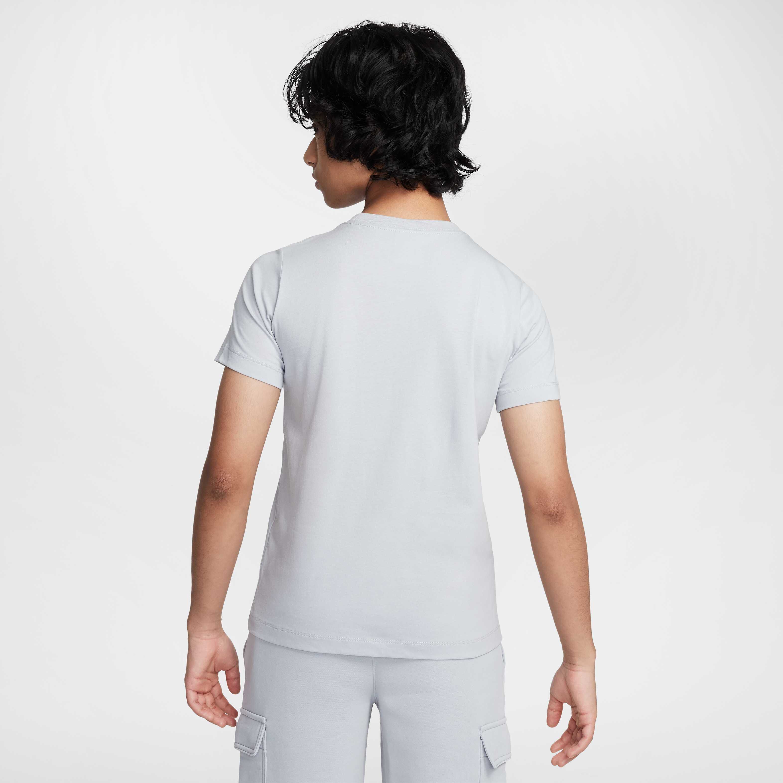 نايكي سبورتسوير image number 1