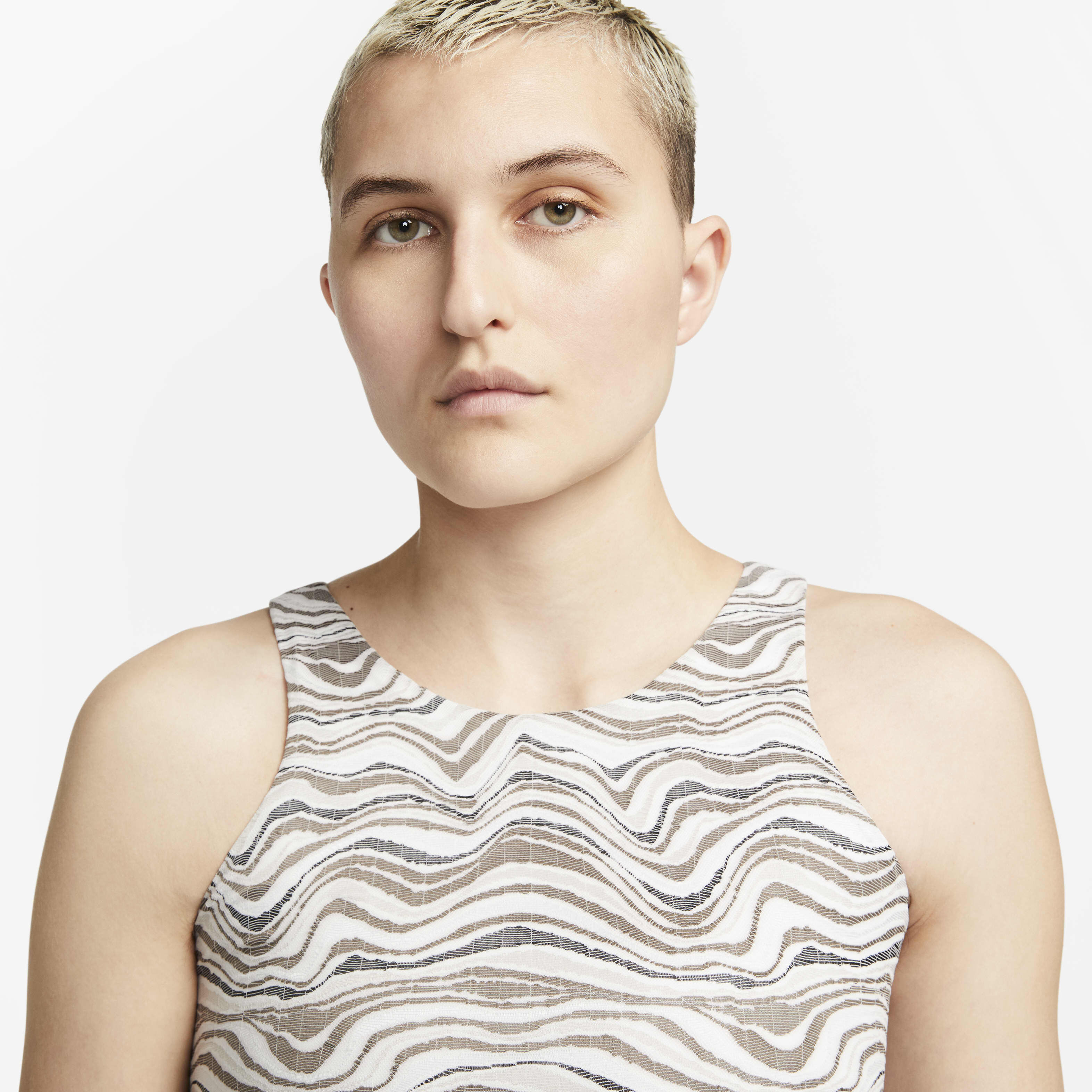 Nike Yoga Dri-FIT Luxe image number 2