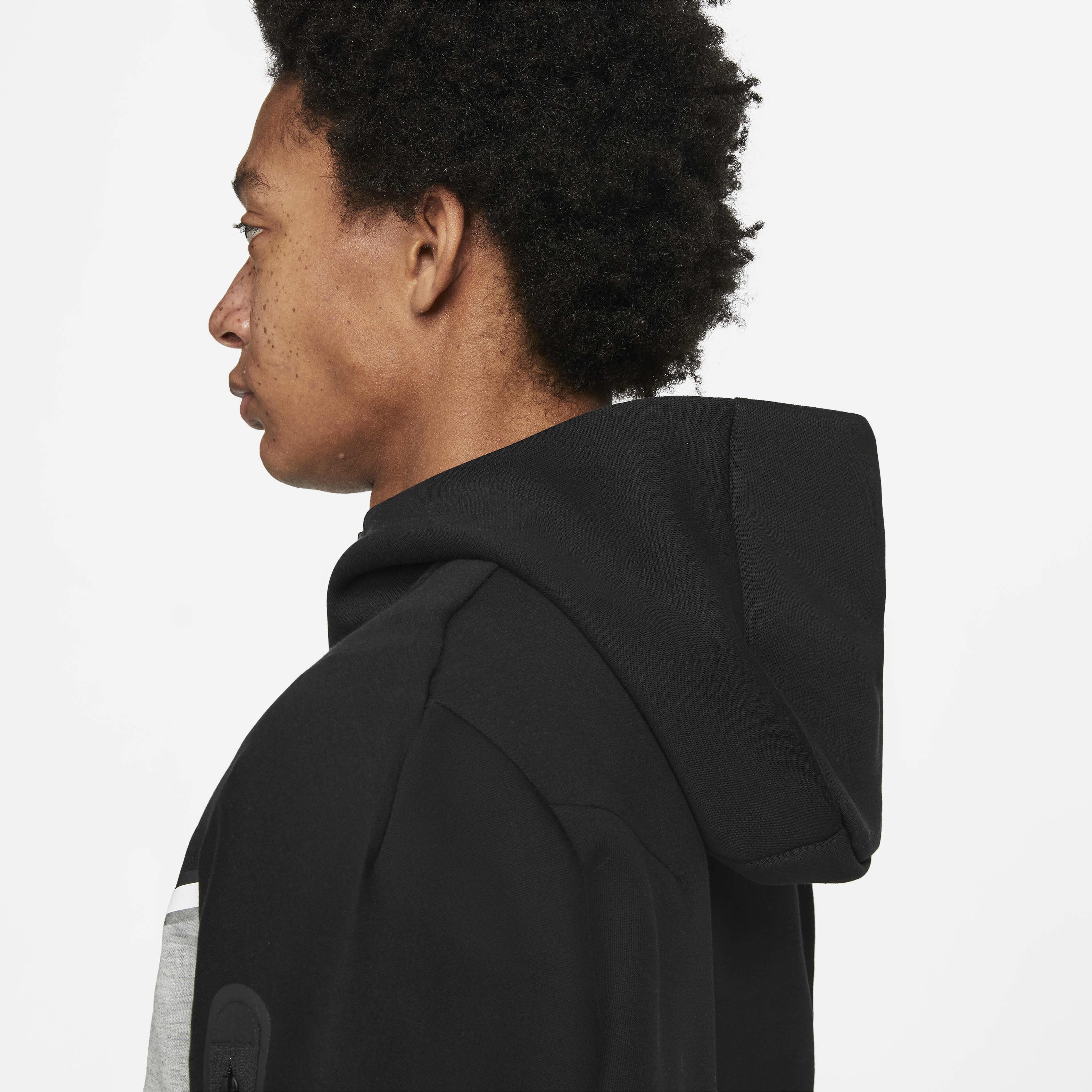 Nike Sportswear Tech Fleece image number 4