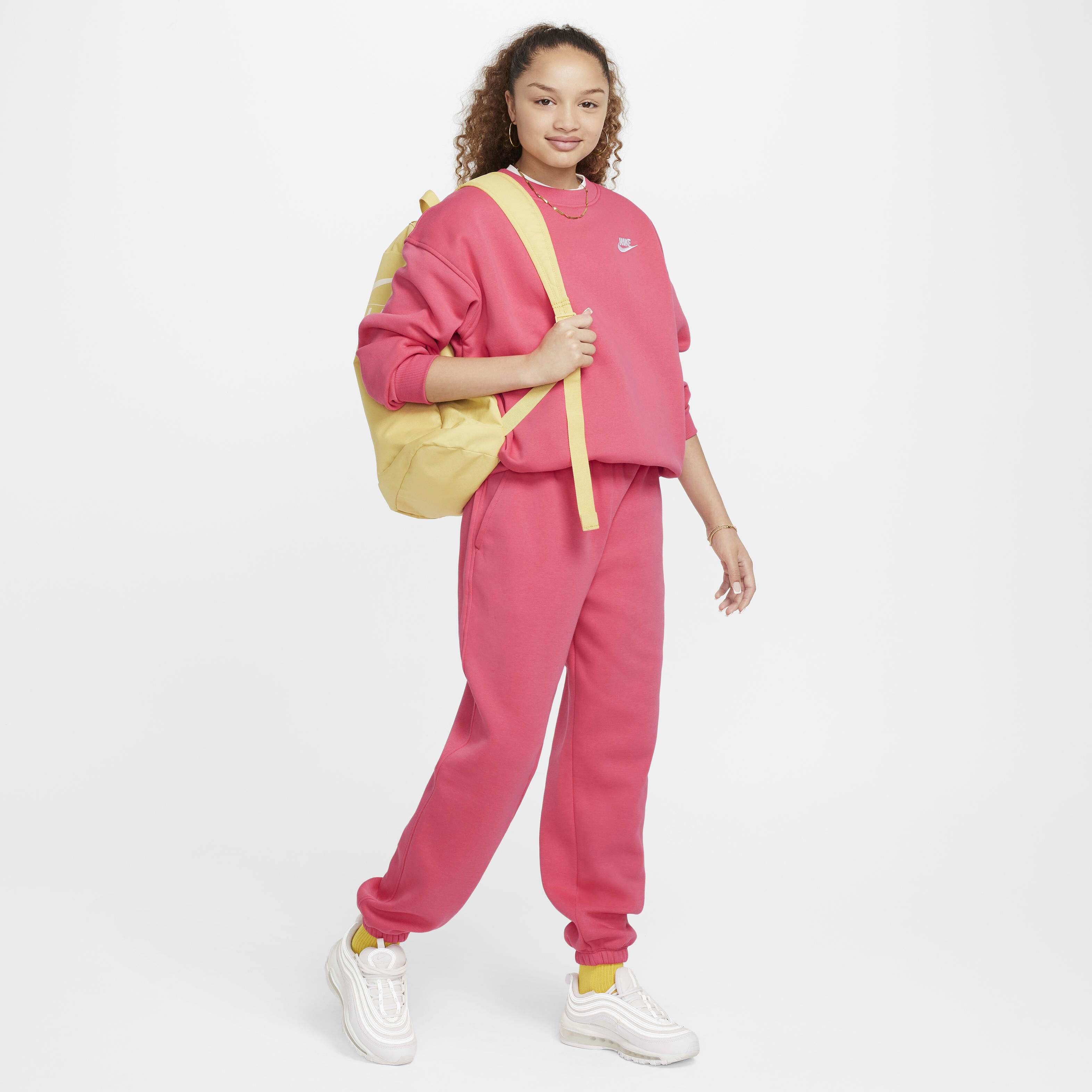 نايكي سبورتسوير كلوب فليس image number 3