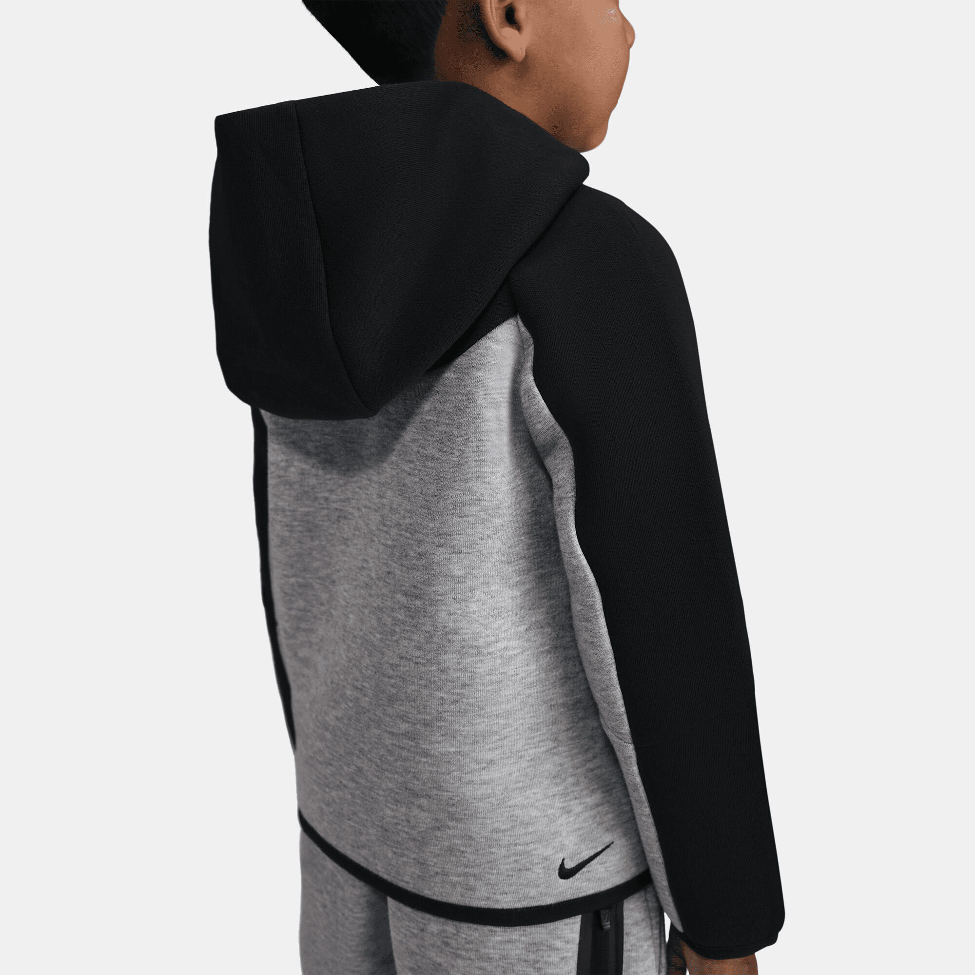 نايكي سبورتسوير image number 5