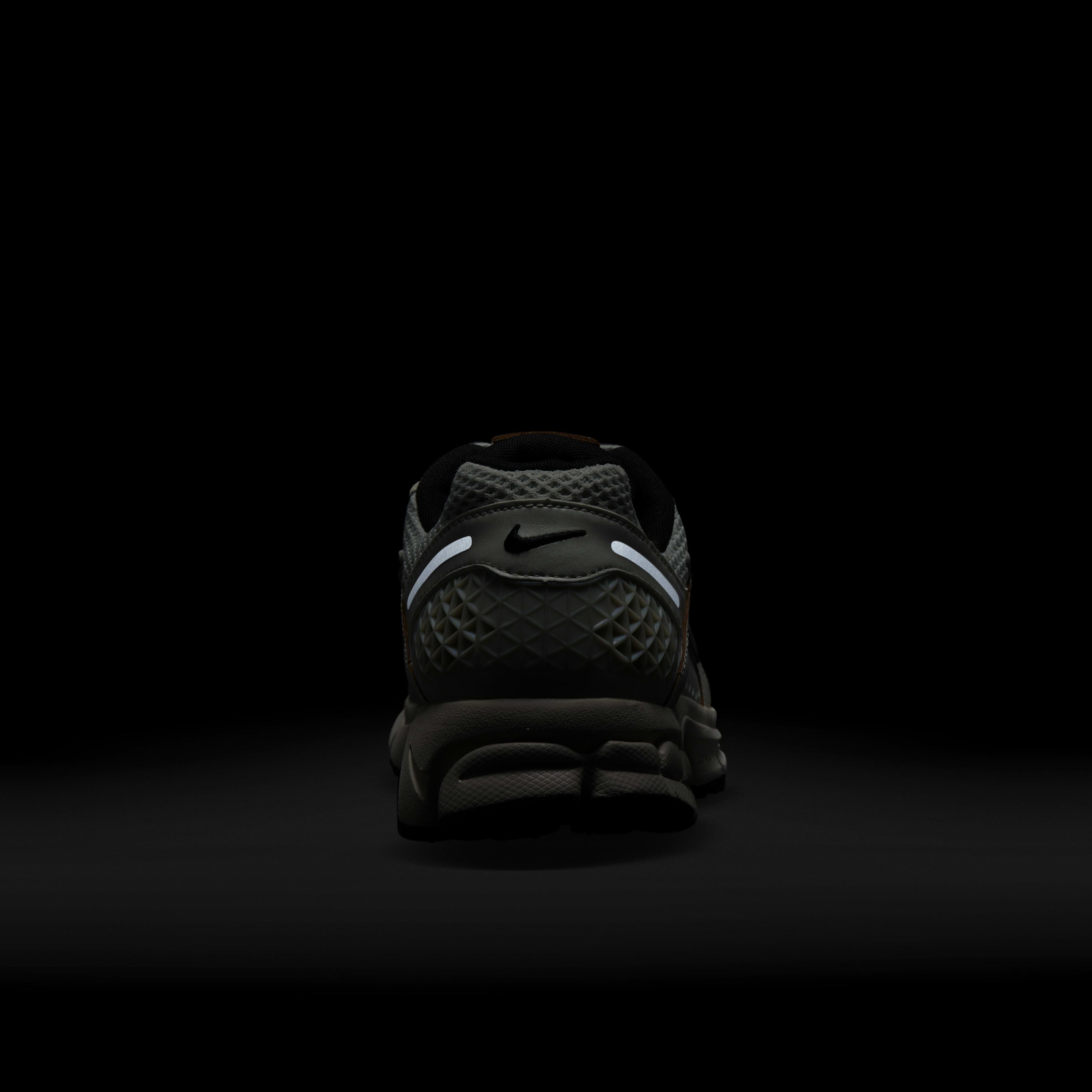 Buy Nike Zoom Vomero 5 Women's Shoes - Light Silver/Light Bone