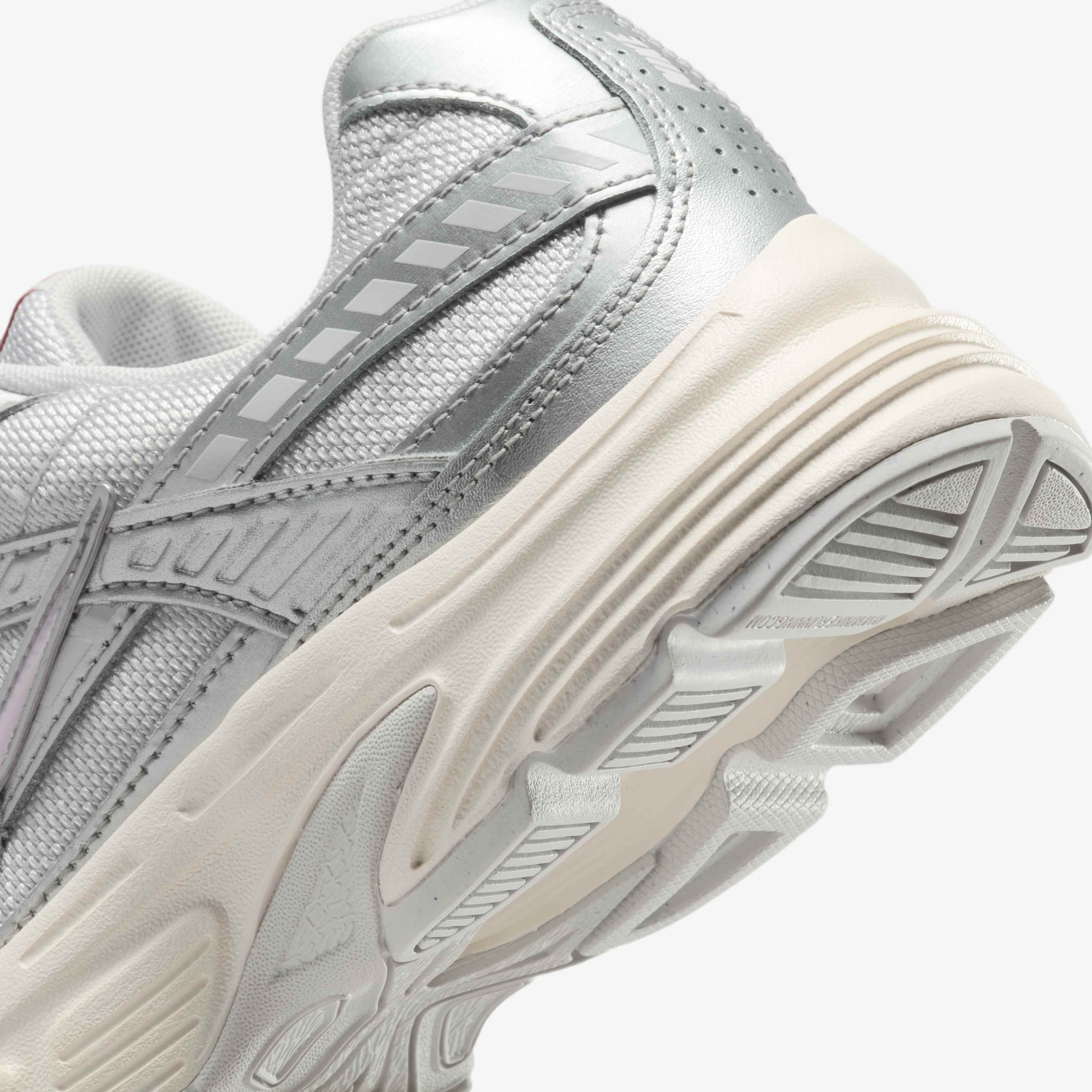 نايكي انيشيتر image number 7