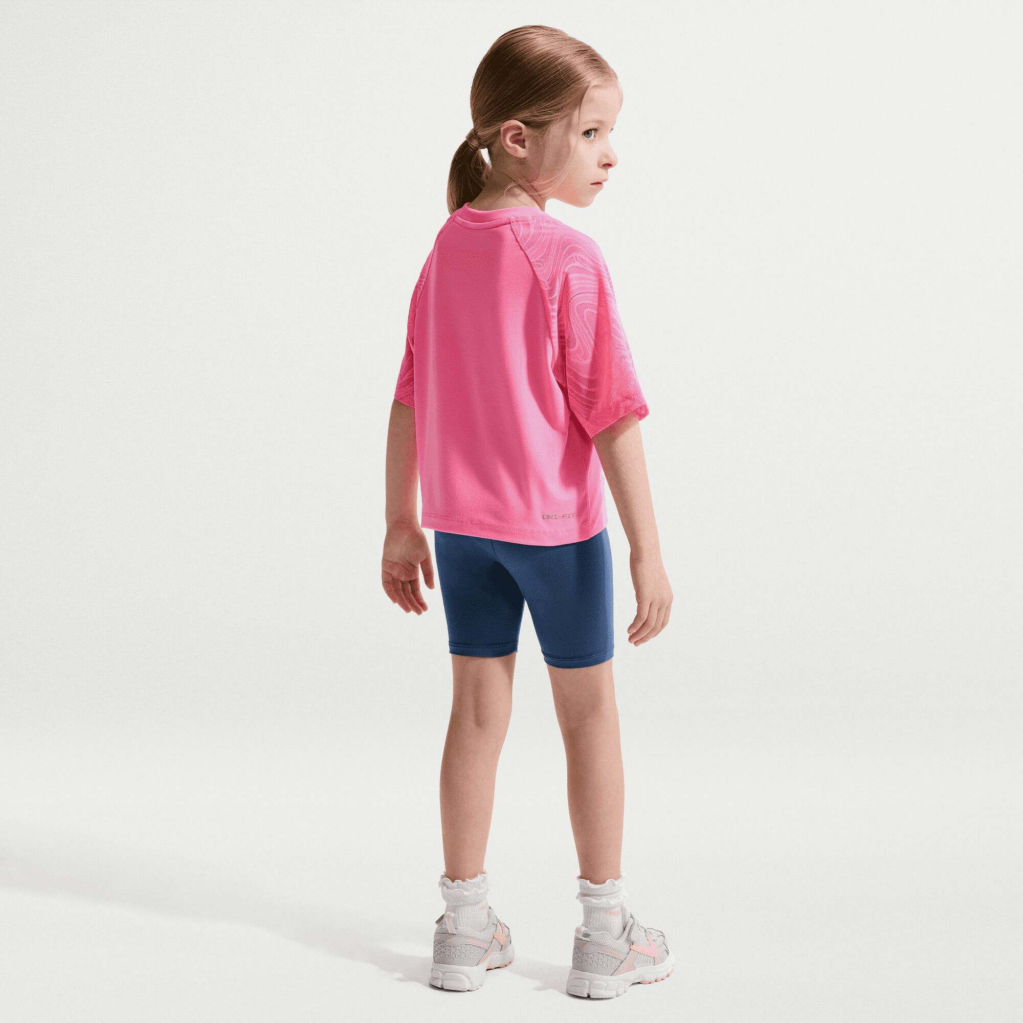 Nike image number 1