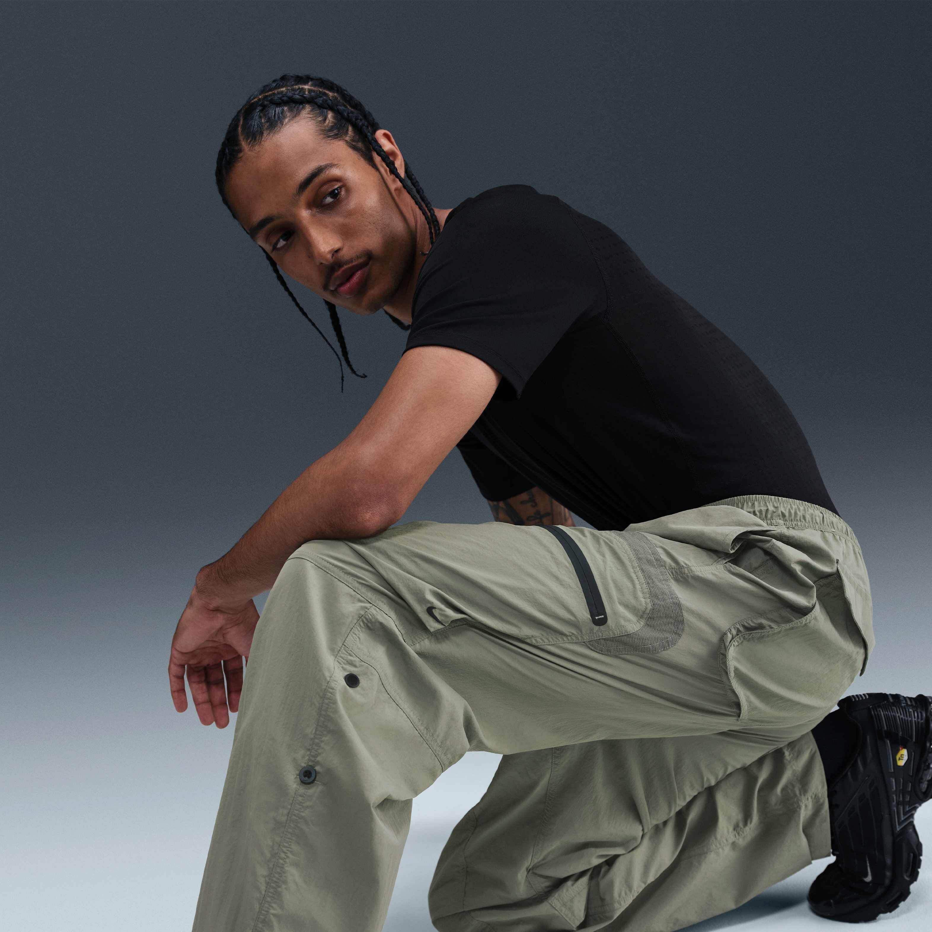 نايكي تك image number 4