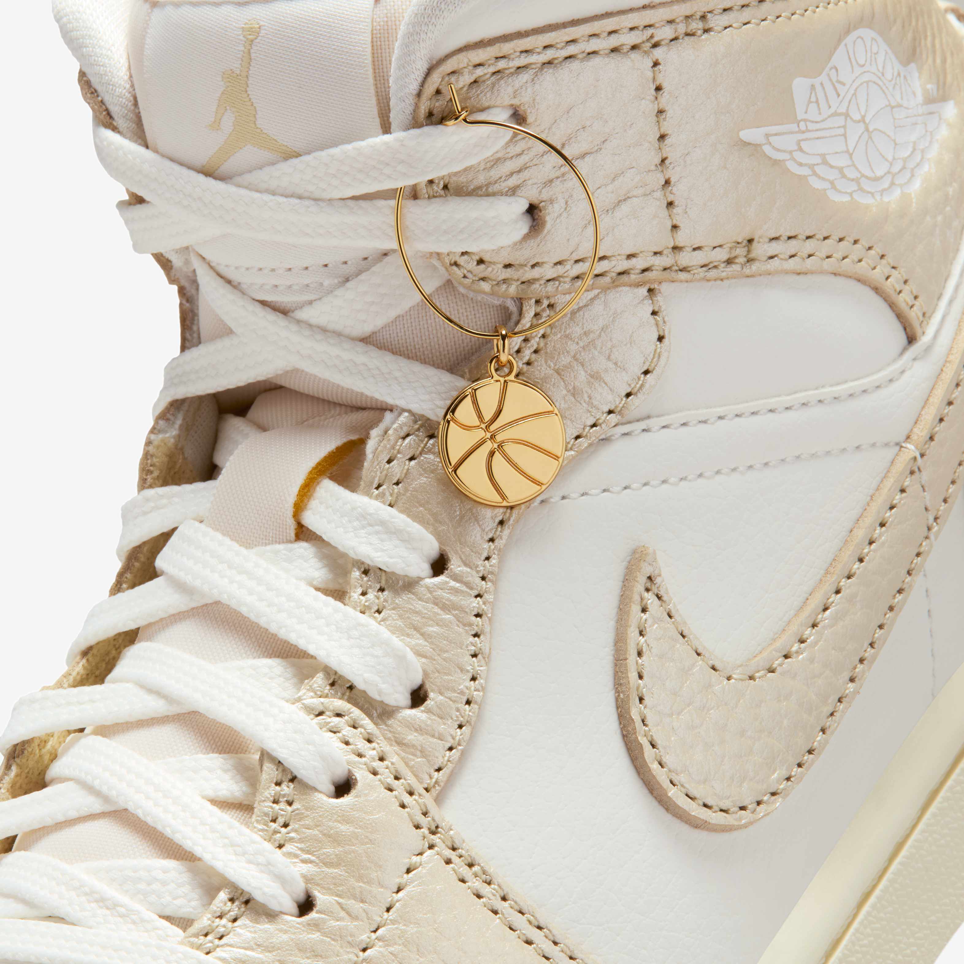 Air Jordan 1 Mid SE image number 8