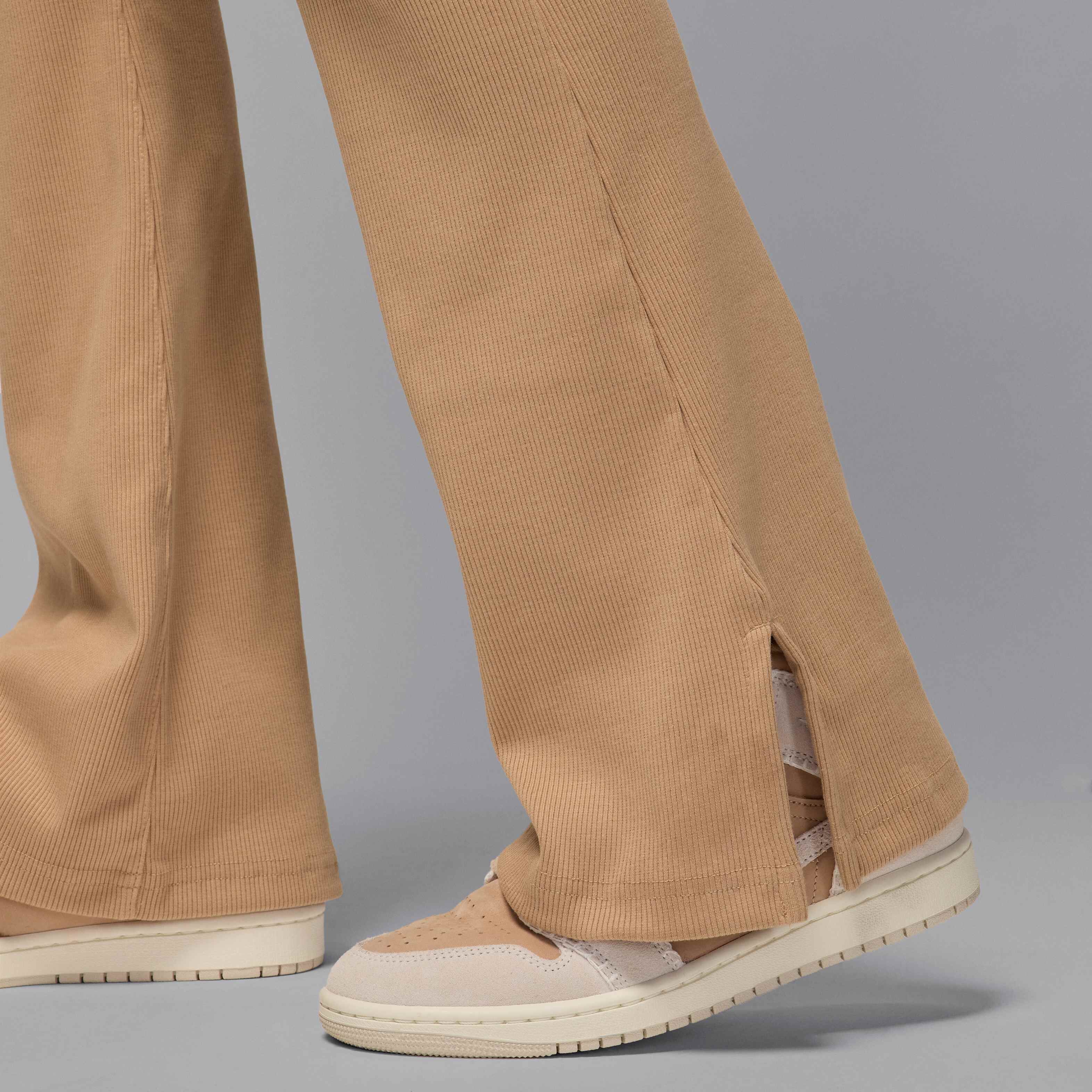 Jordan Brooklyn Essentials image number 3