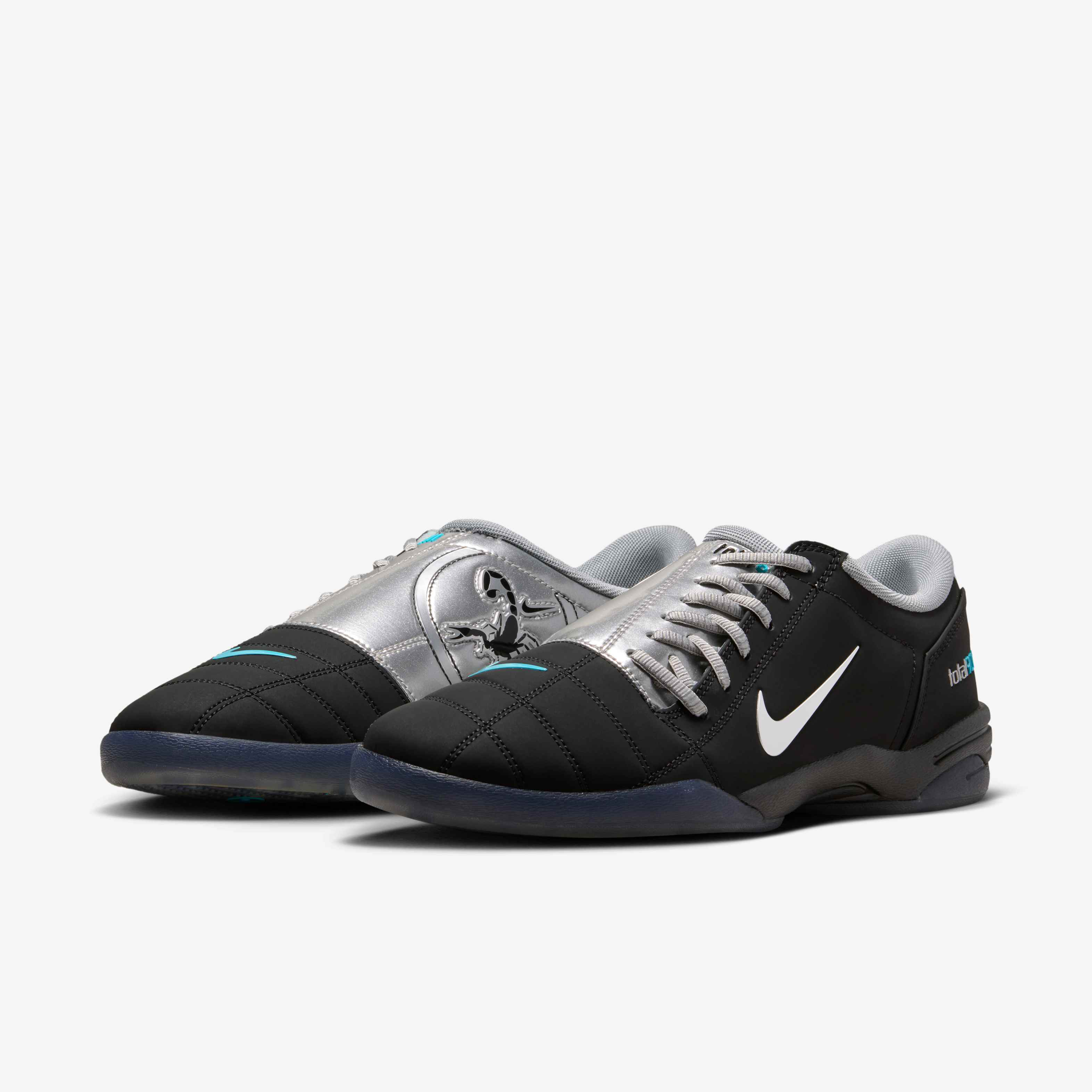 Nike Total90 image number 4