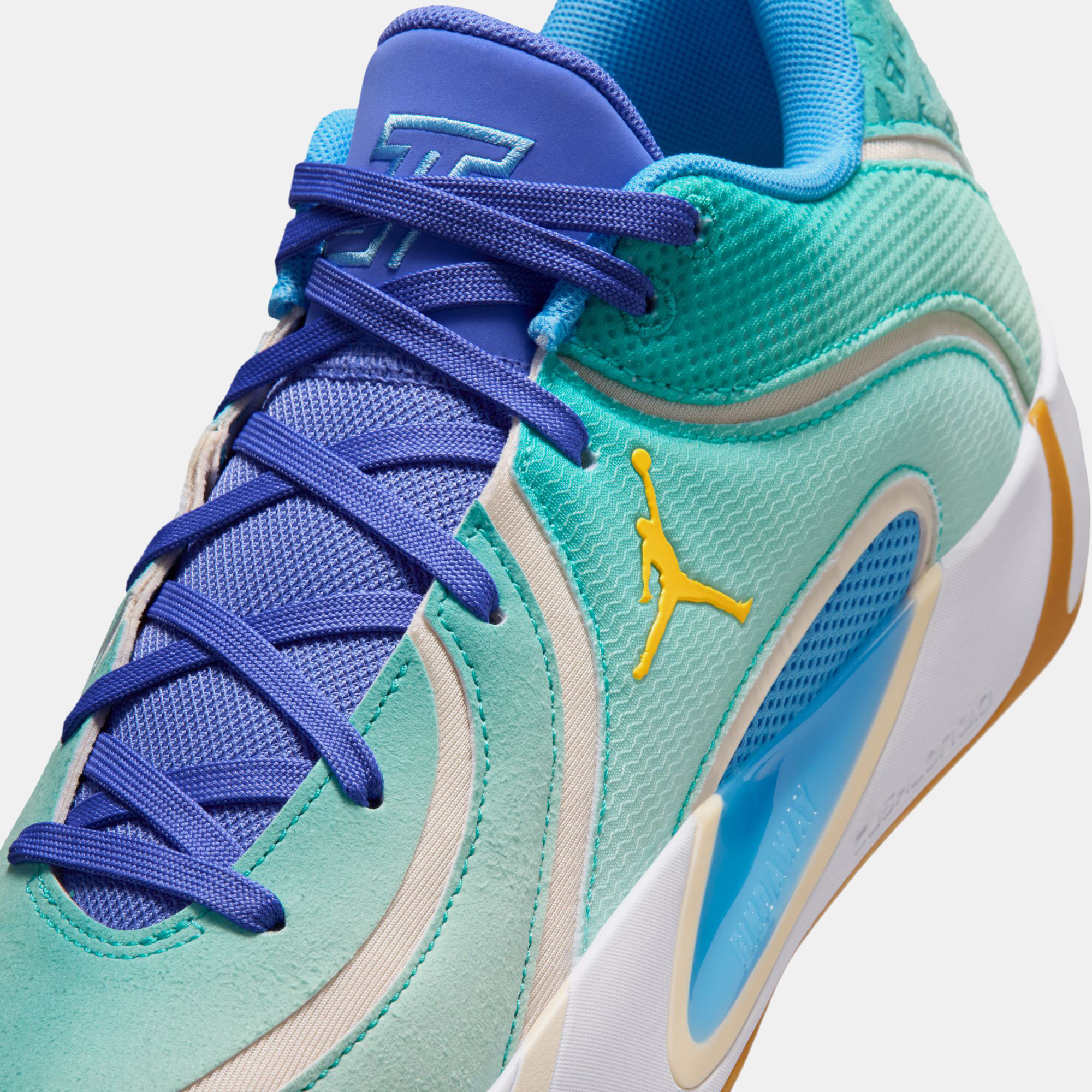 Tatum 4 SE image number 8