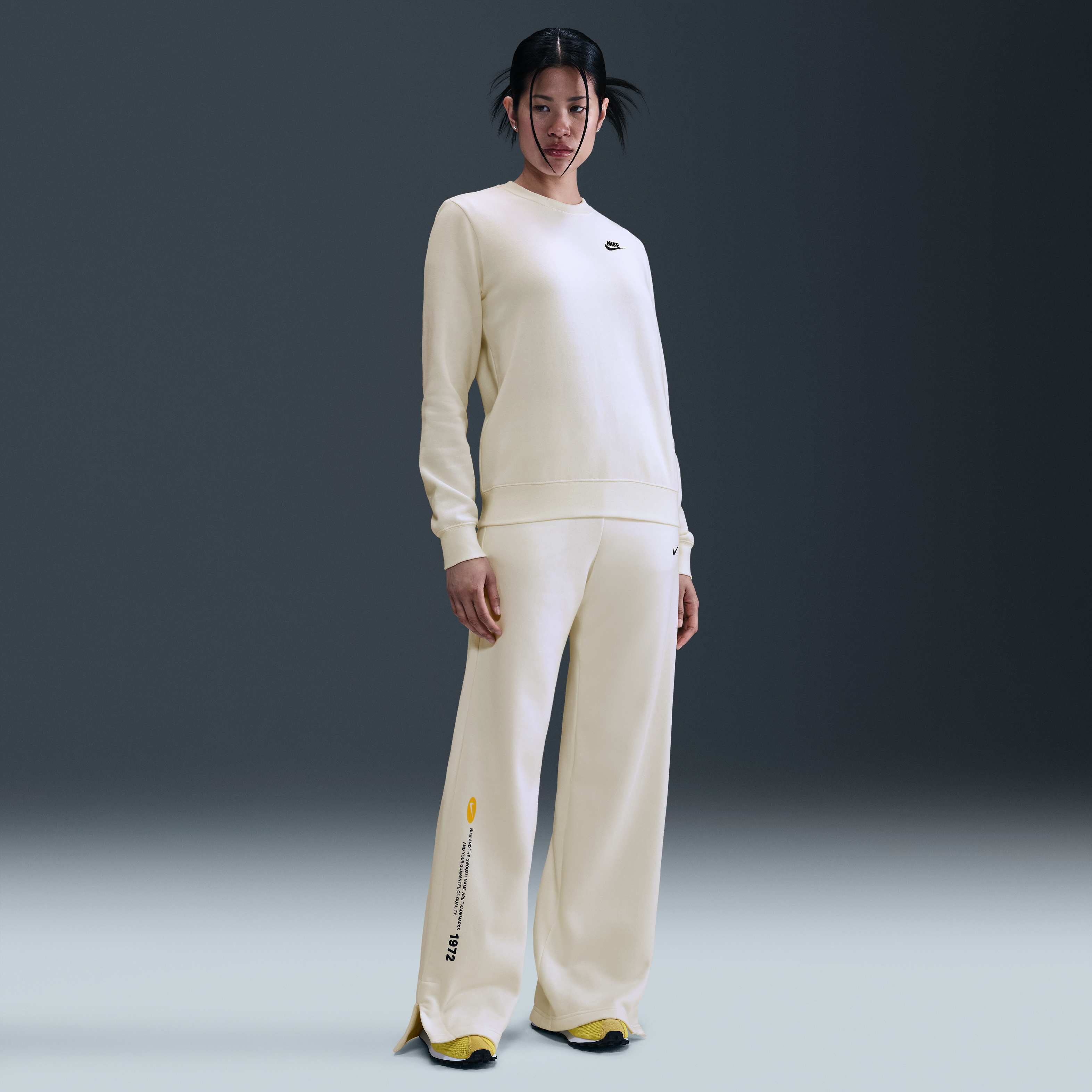 نايكي سبورتسوير image number 0