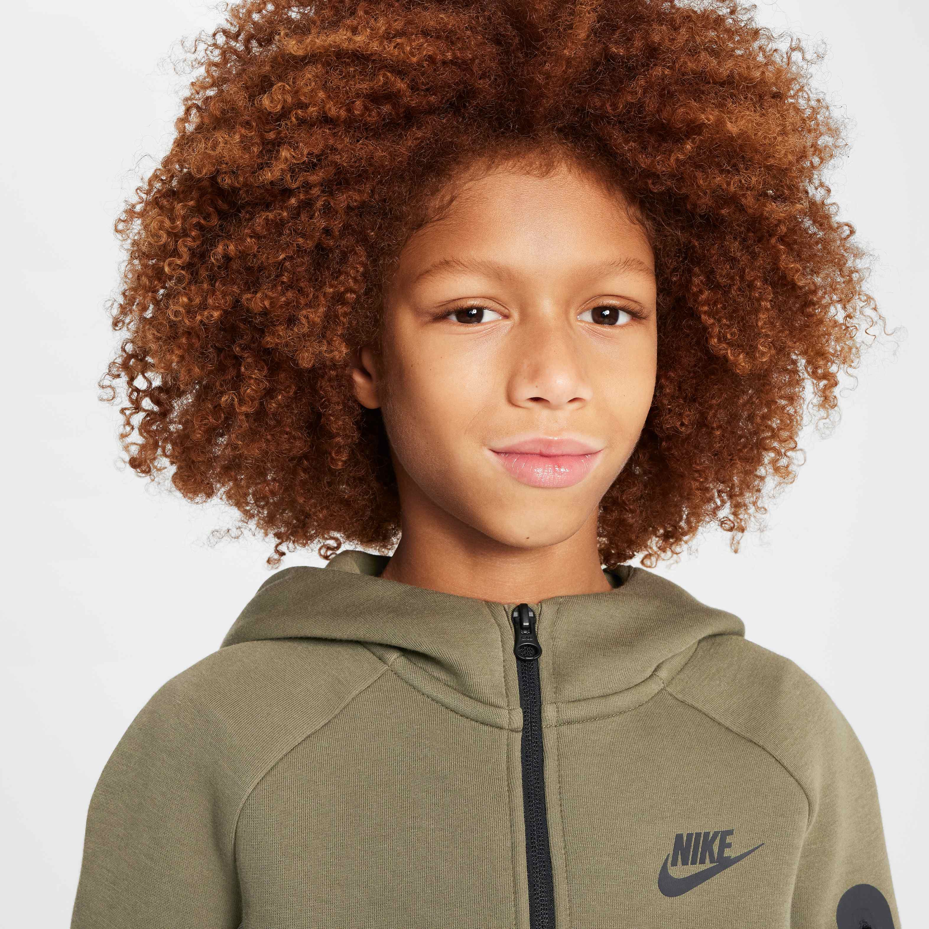 Nike Sportswear Tech Fleece image number 2