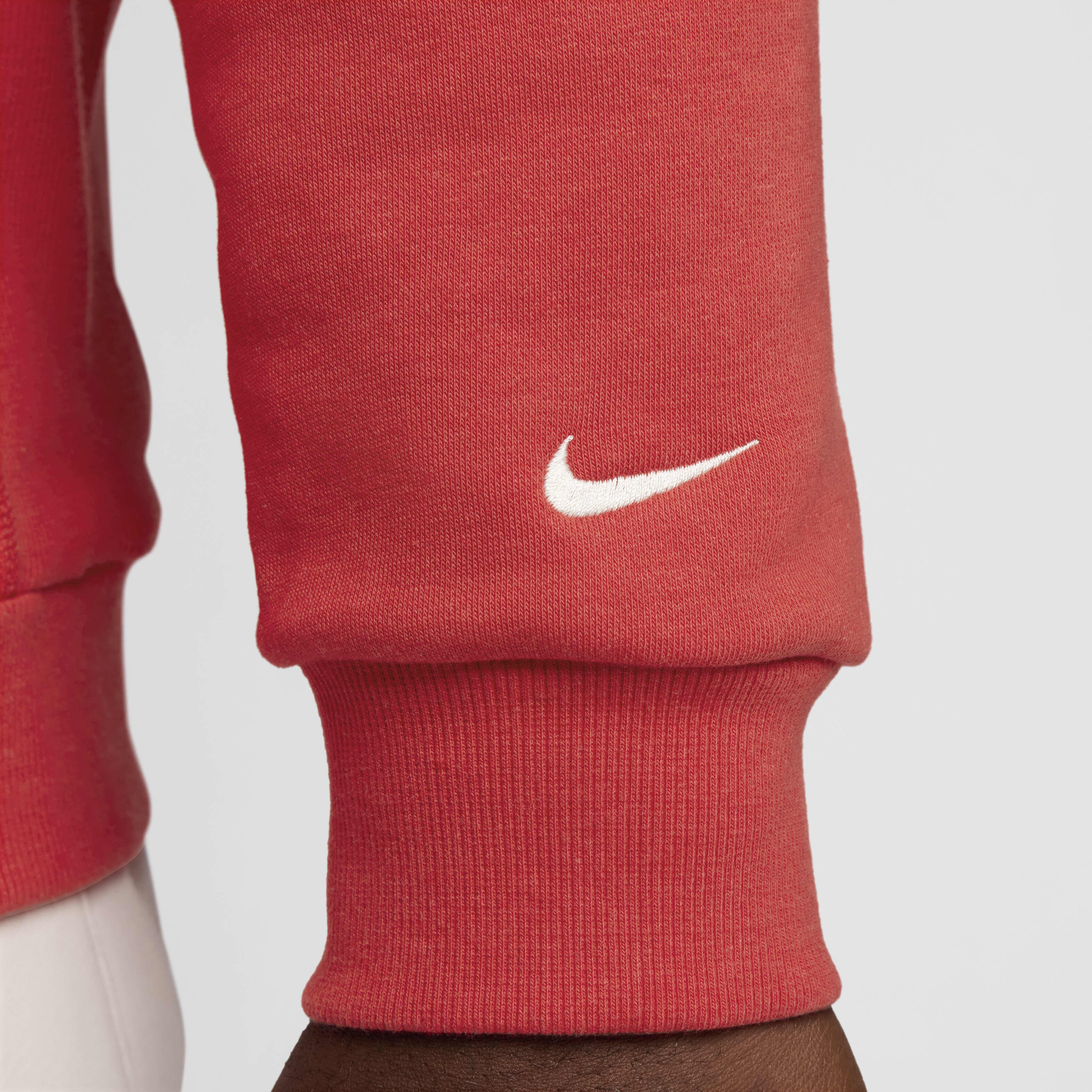 Nike Standard Issue image number 13