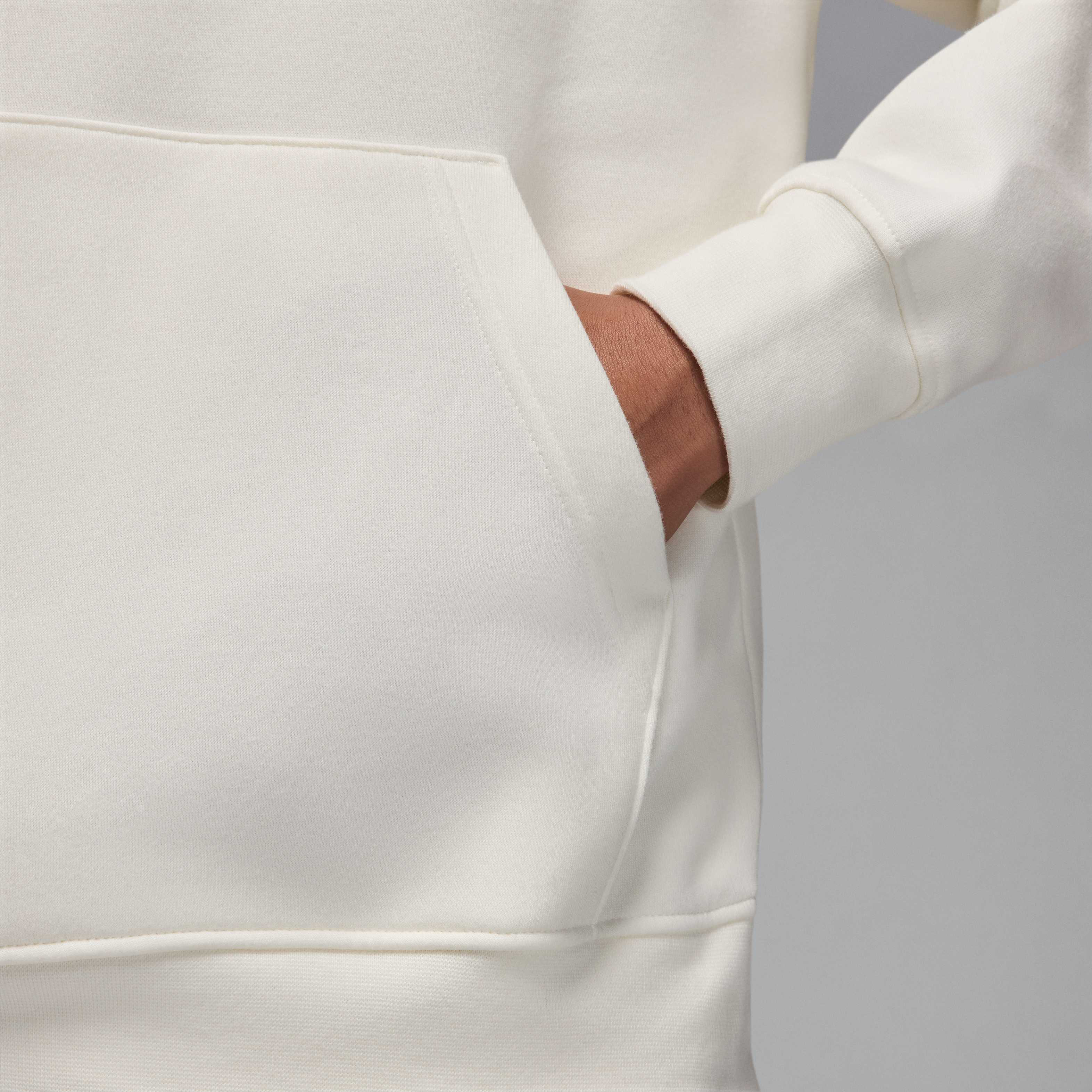 Jordan Essentials image number 3