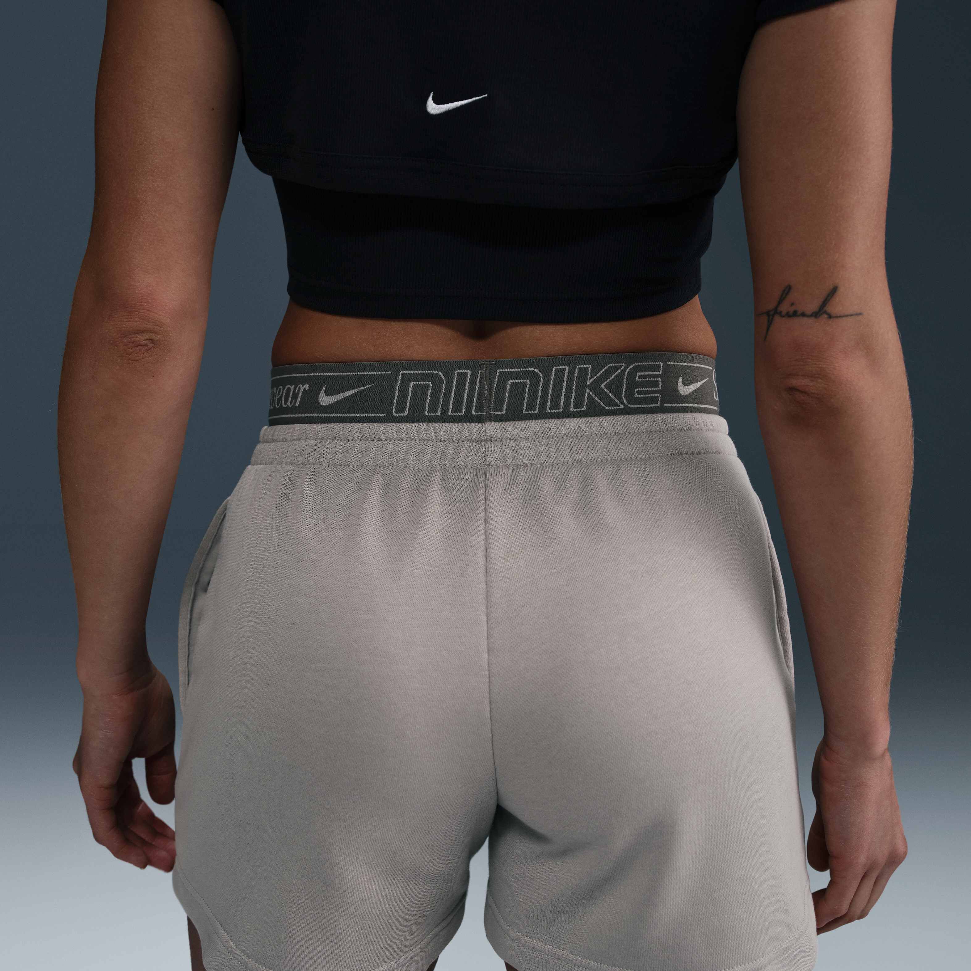 Nike Sportswear Chill Terry image number 2