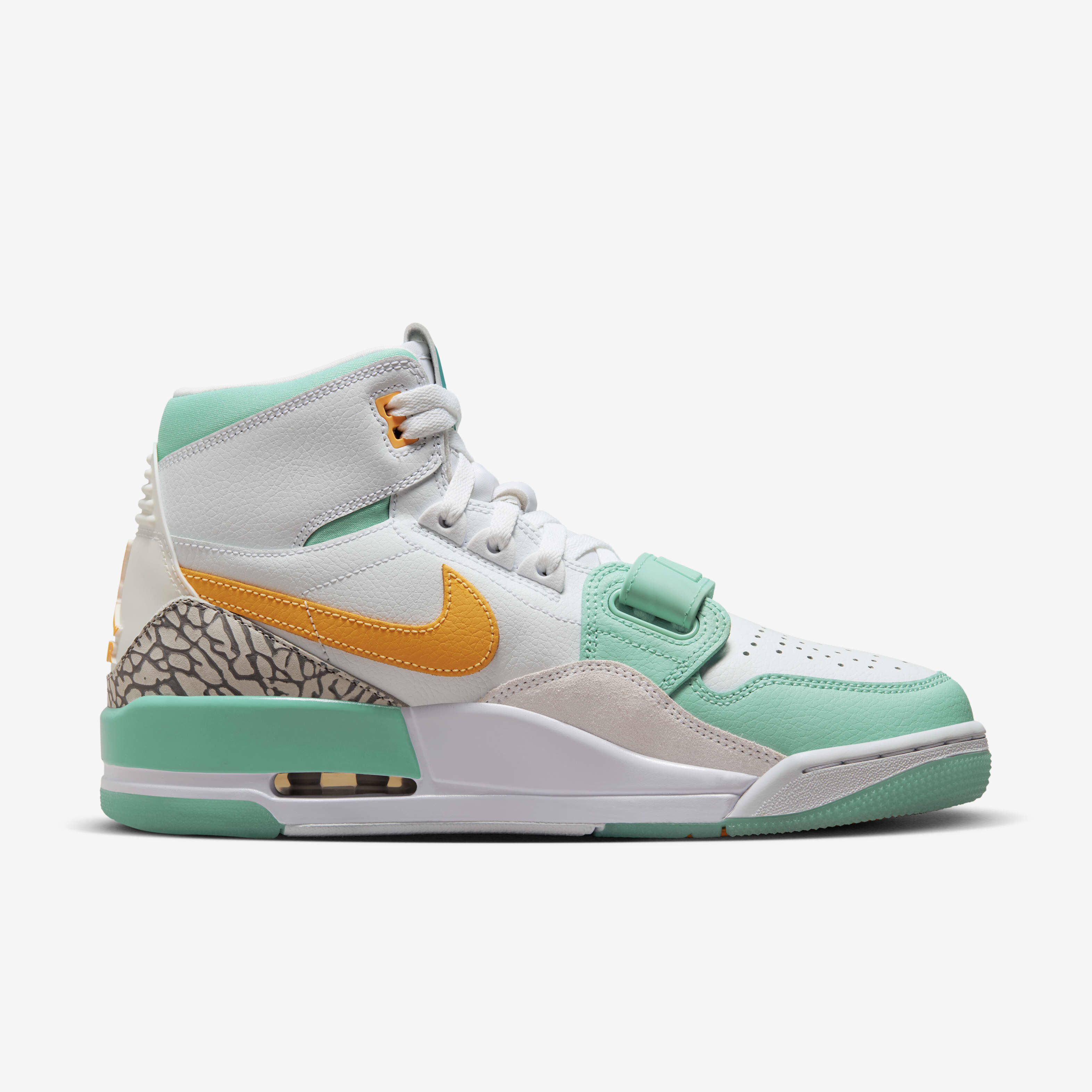 Air Jordan Legacy 312 image number 2