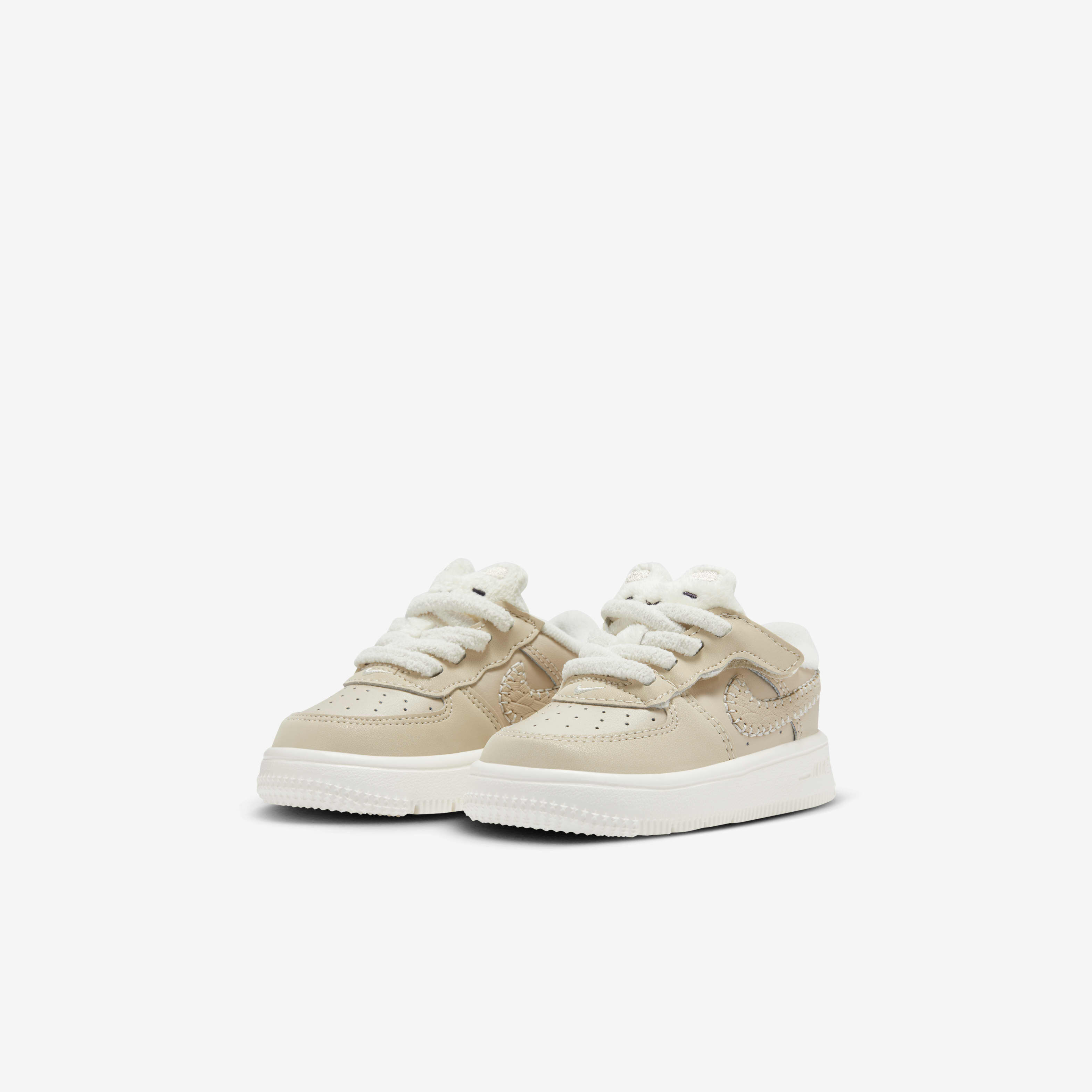 Nike Force 1 Low SE EasyOn image number 4