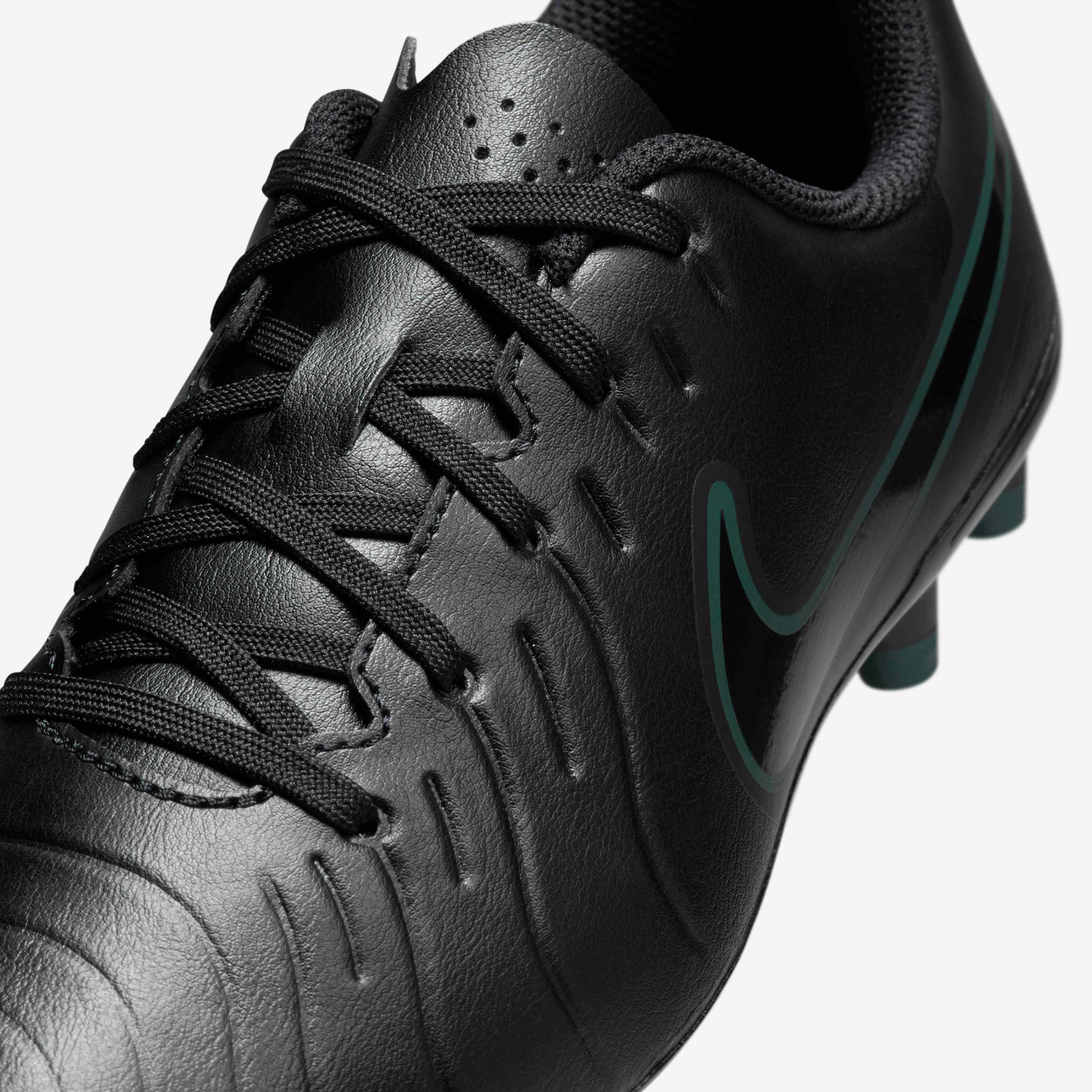 Nike Jr. Tiempo Legend 10 Club image number 7