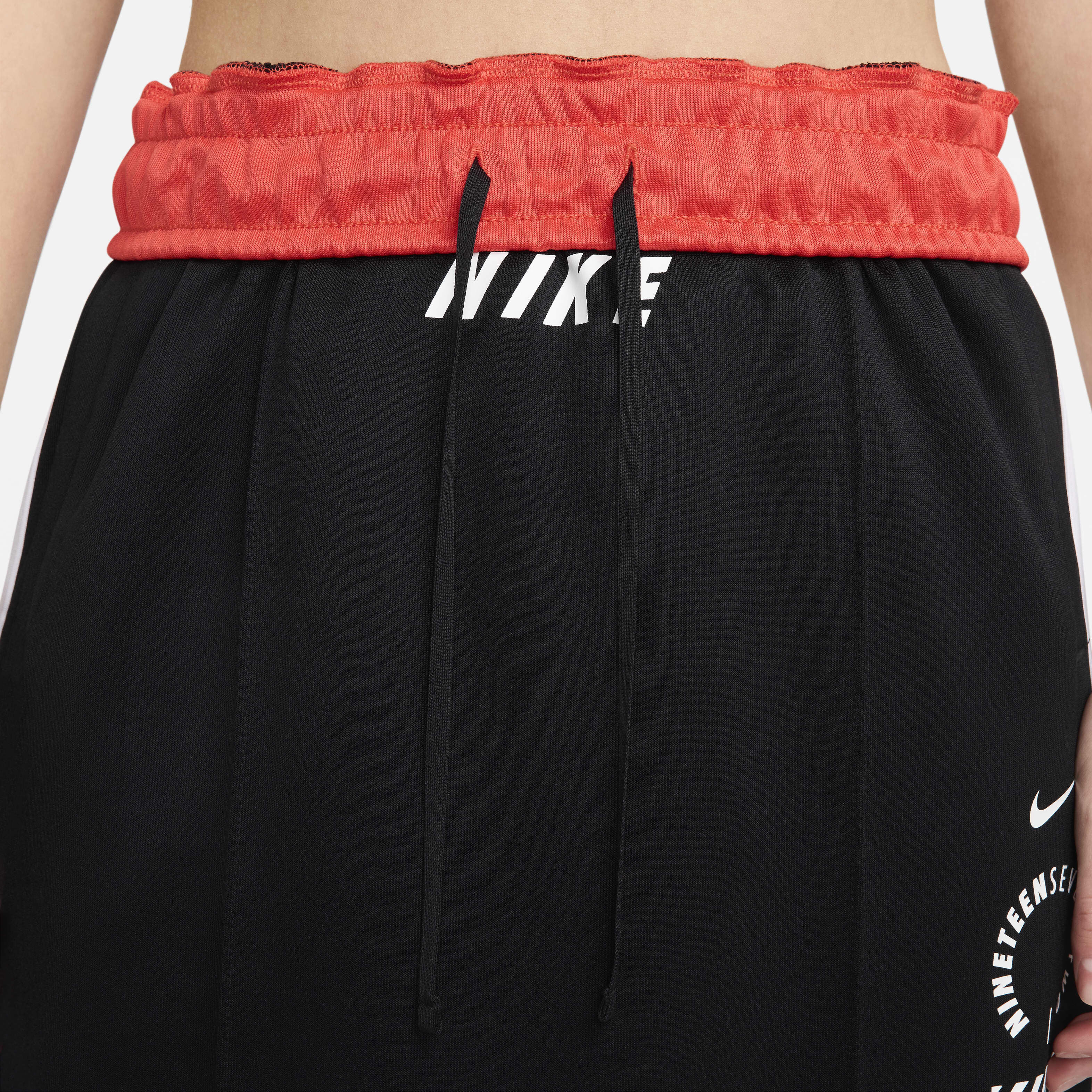 Nike Sportswear image number 2
