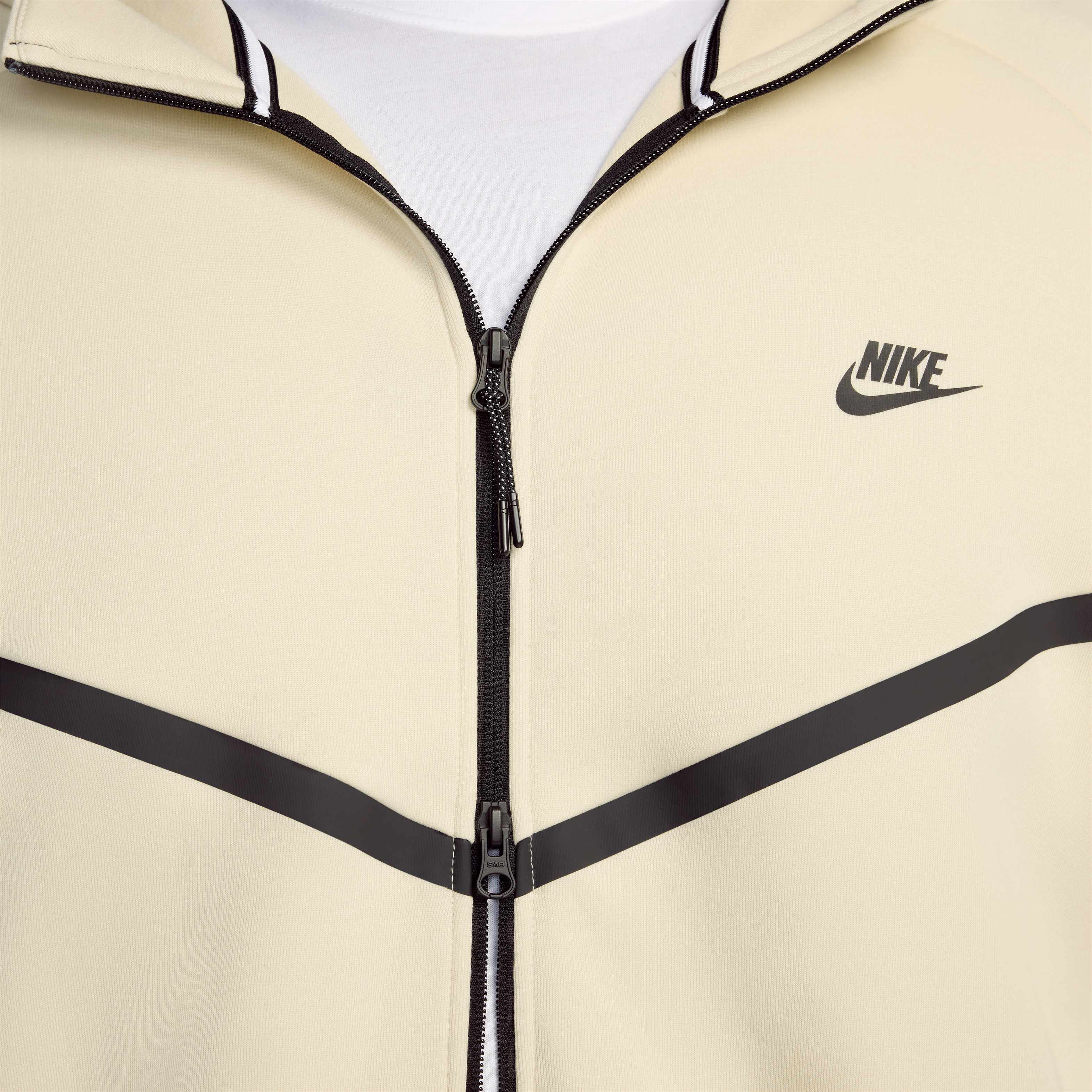 Nike Tech image number 15
