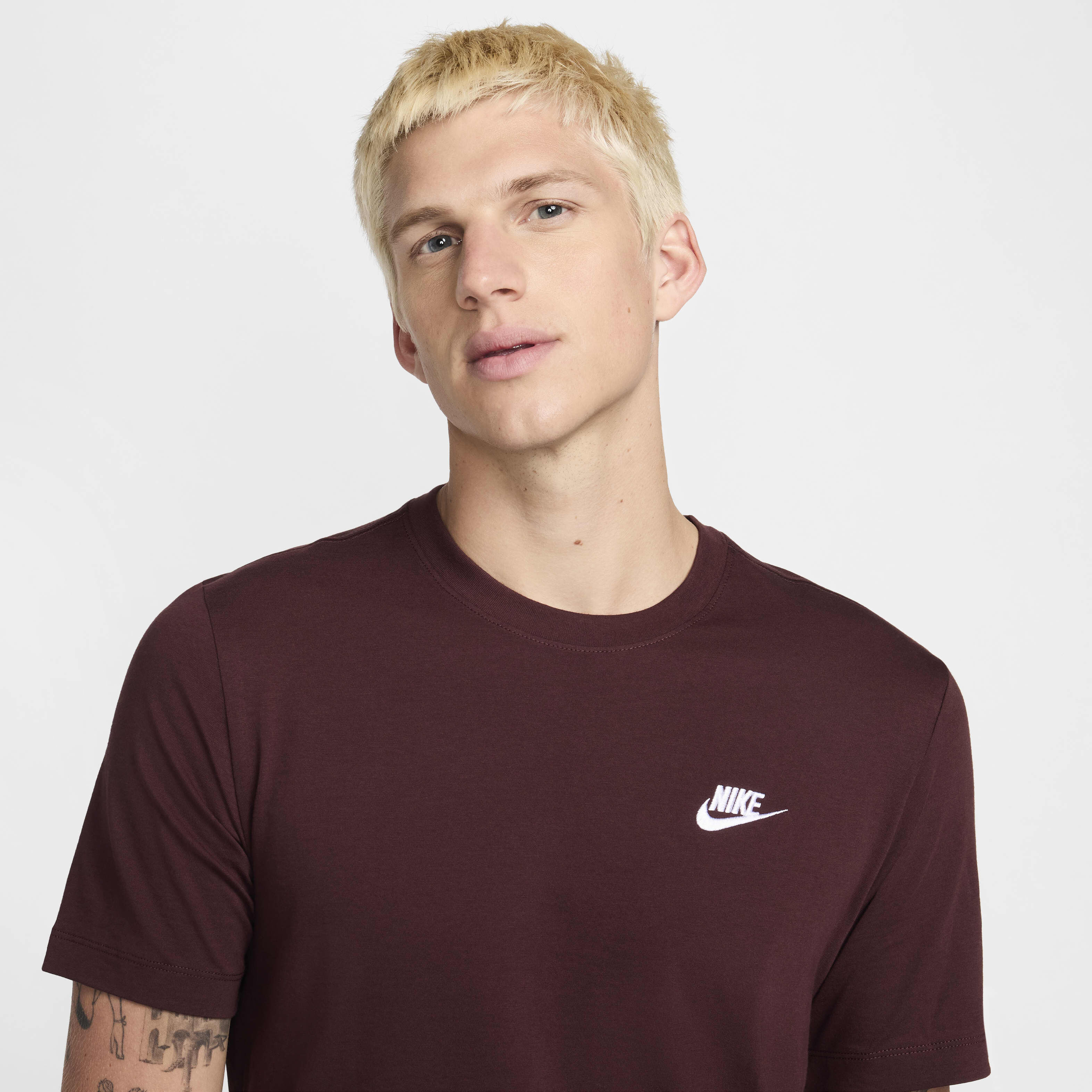 Nike Sportswear Club image number 2